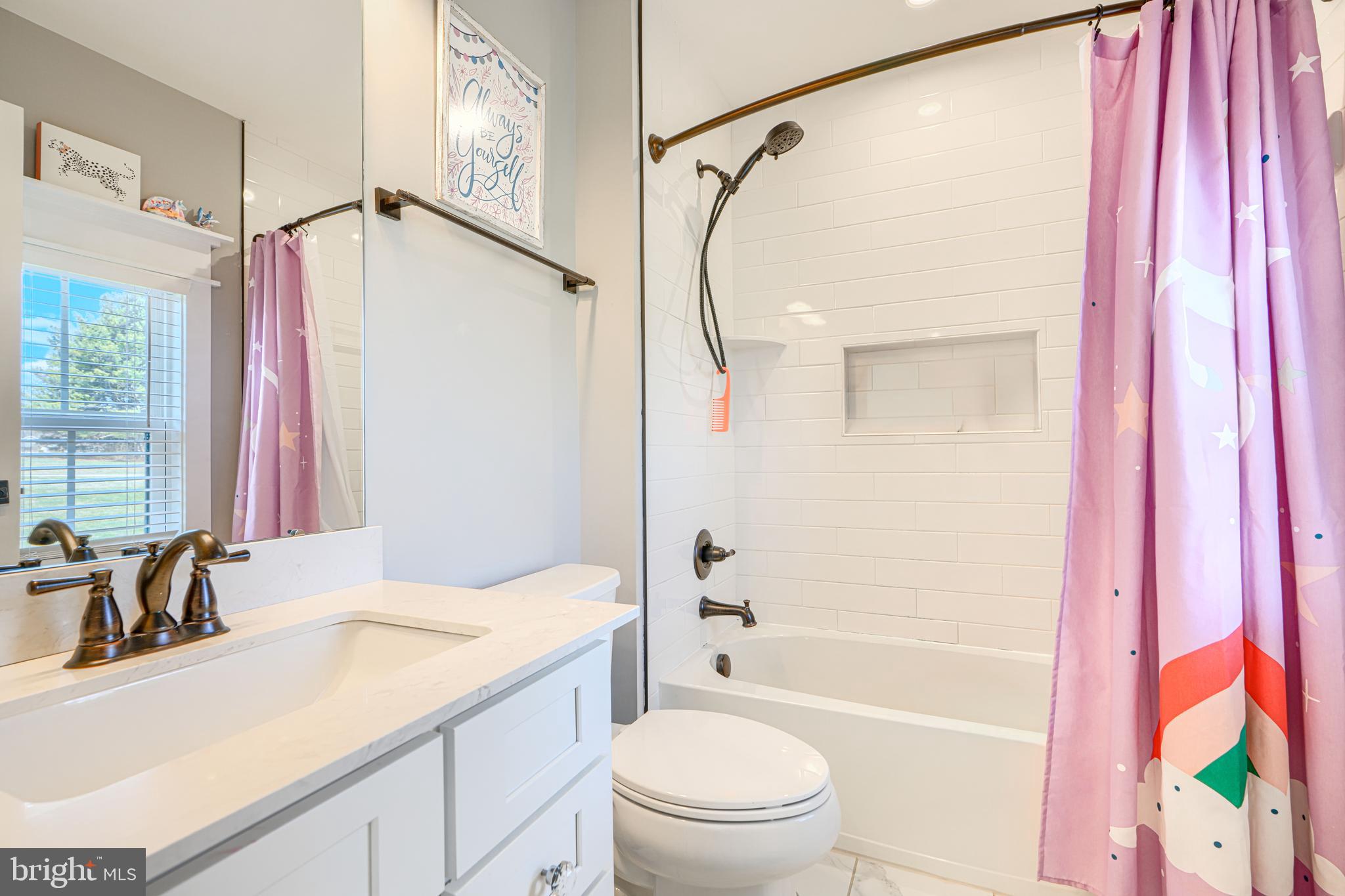 HAMPSTEAD - Residential