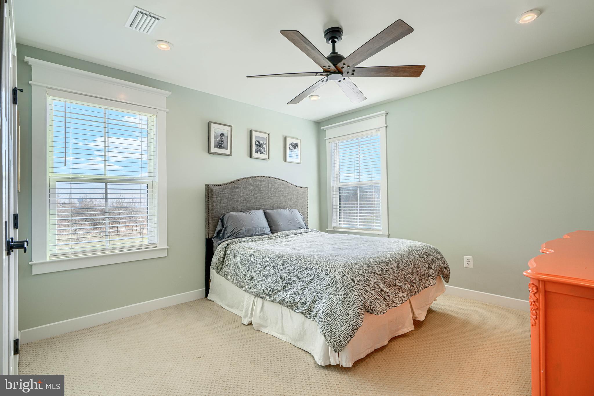 HAMPSTEAD - Residential