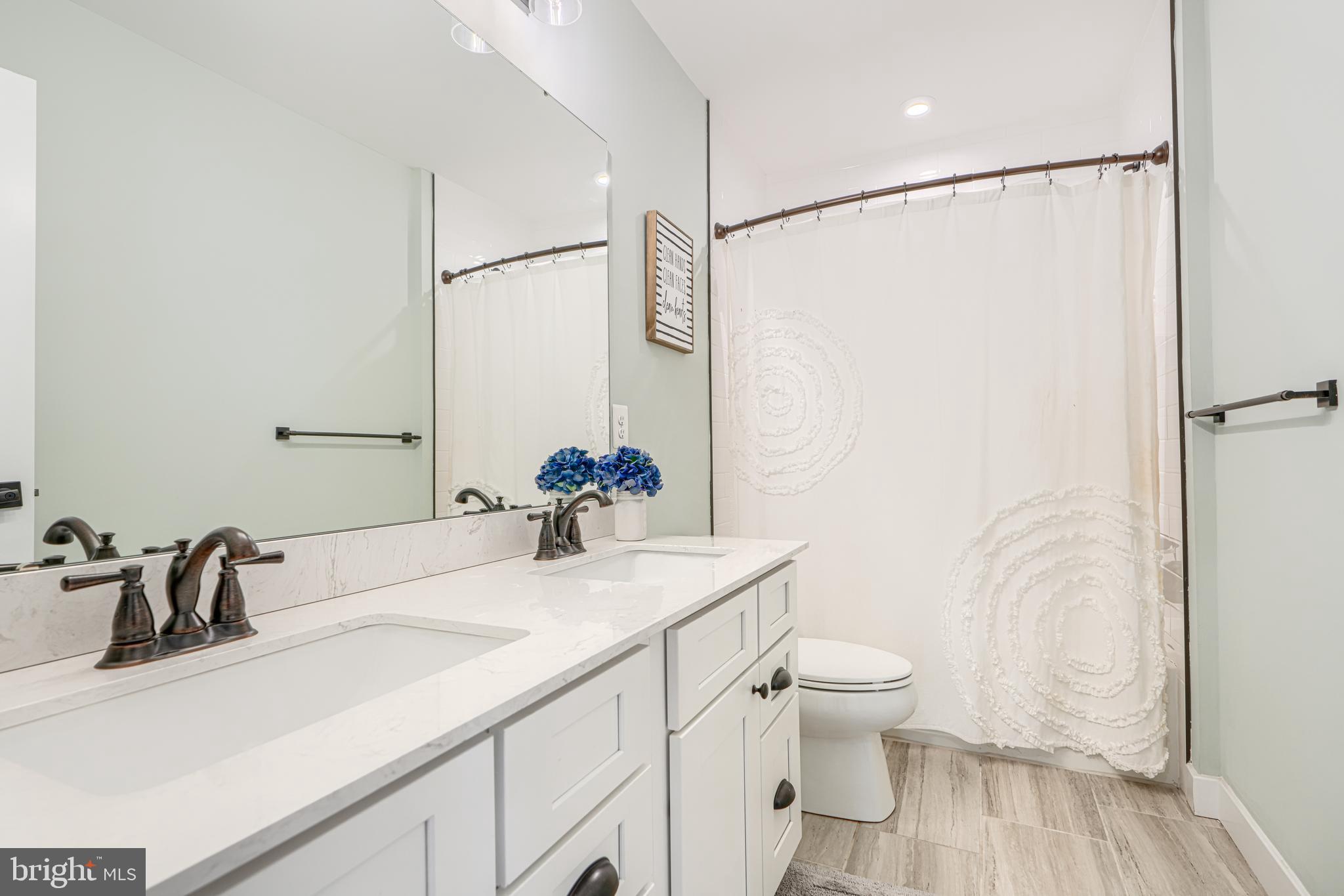 HAMPSTEAD - Residential