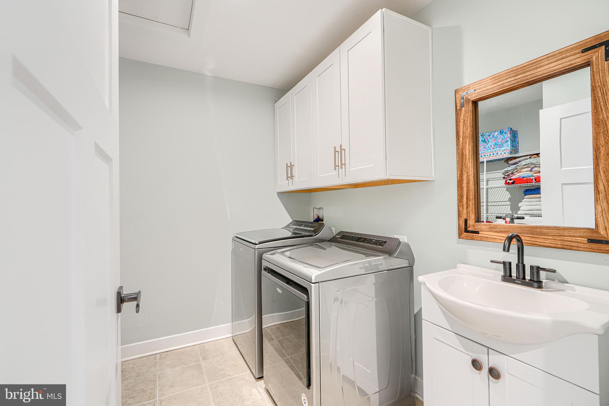 HAMPSTEAD - Residential