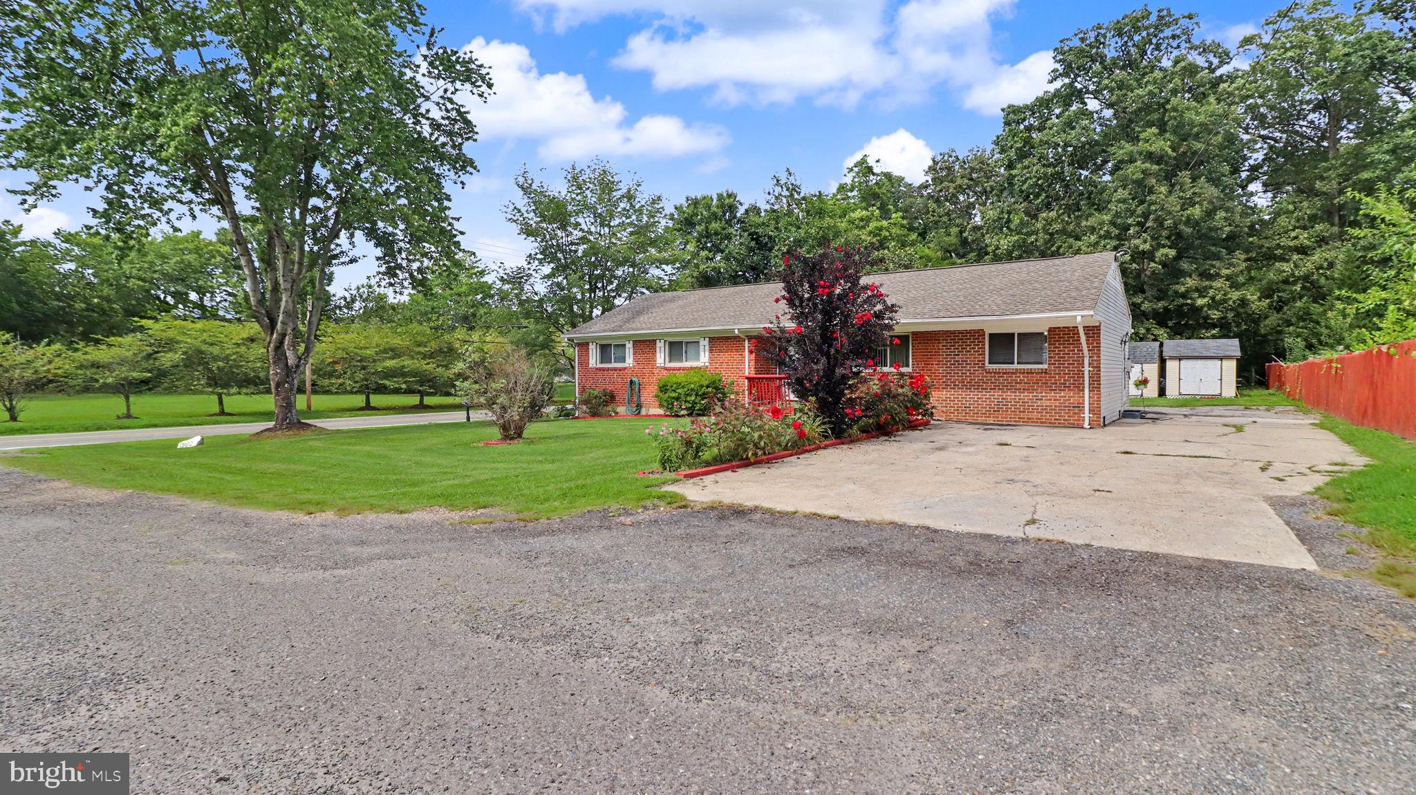 17400 LIVINGSTON ROAD