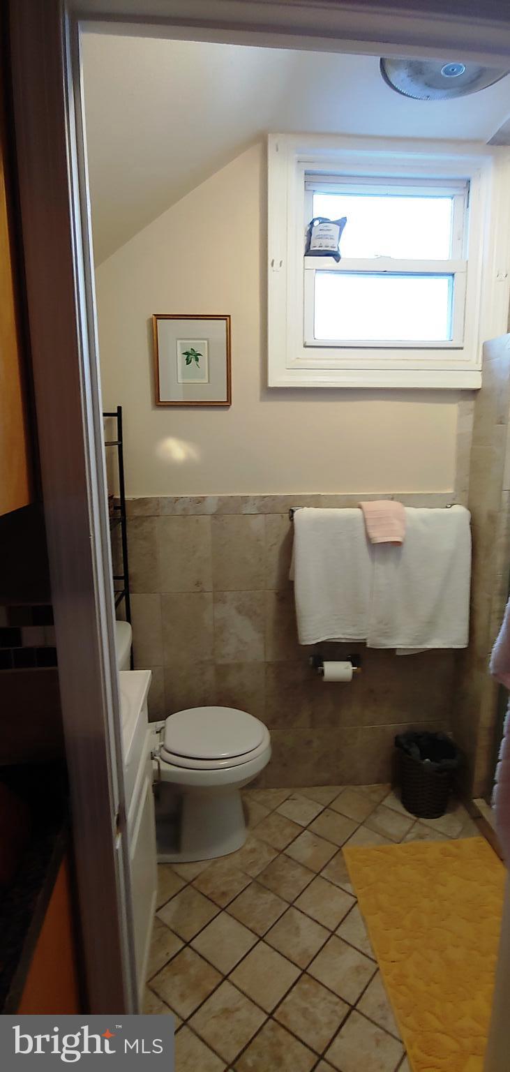 NORTH HILLS - Residential Lease
