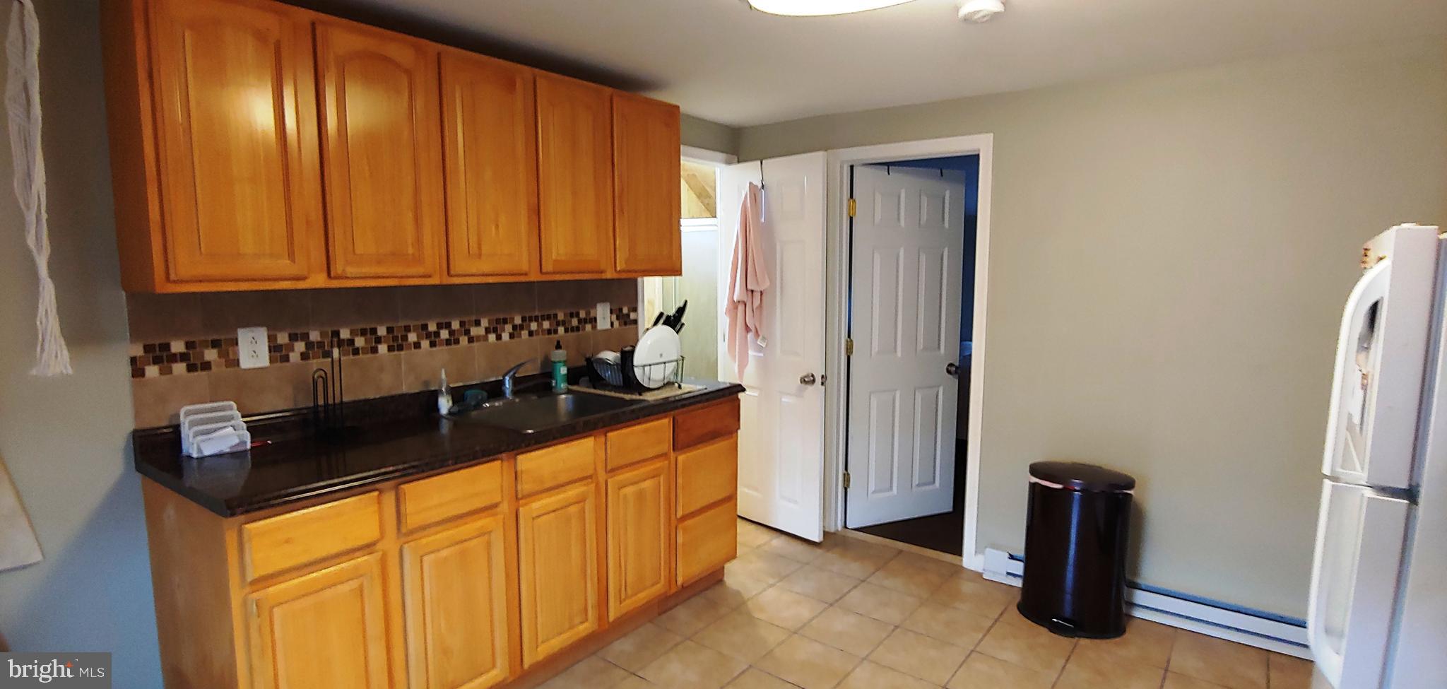 NORTH HILLS - Residential Lease
