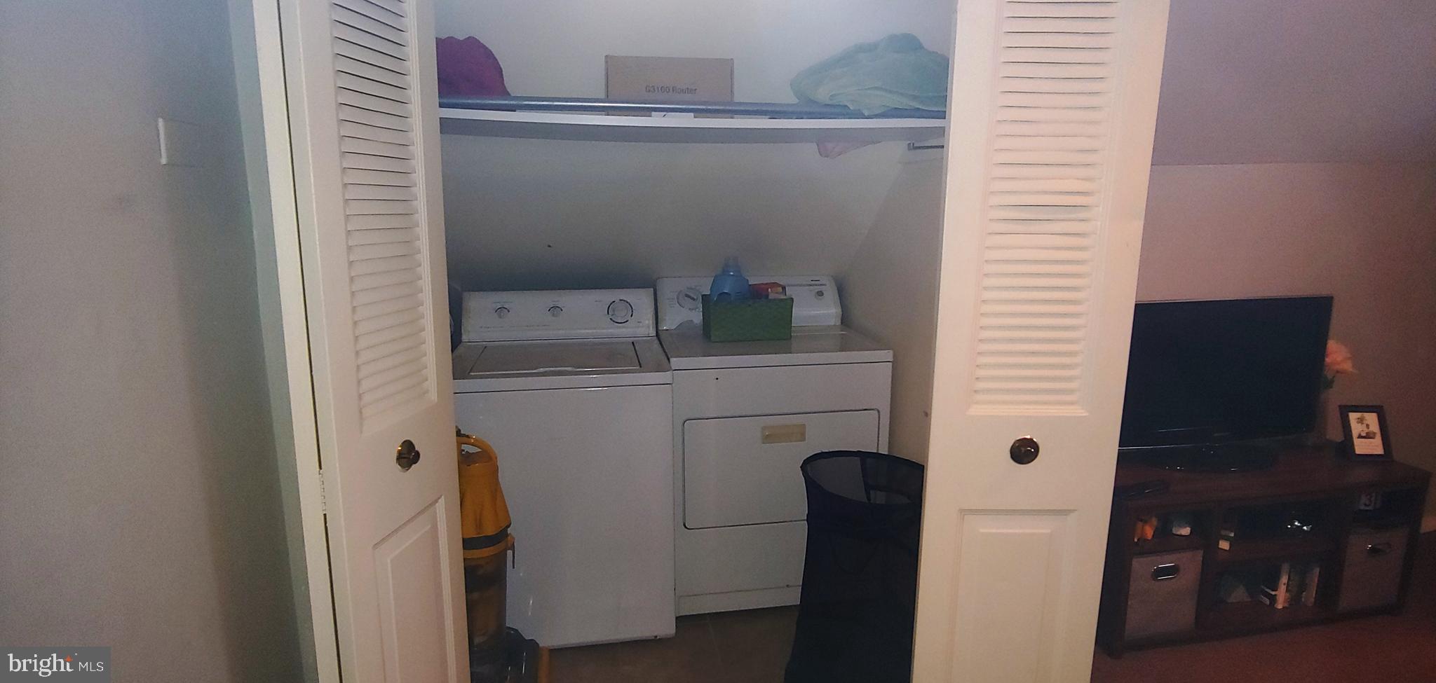 NORTH HILLS - Residential Lease