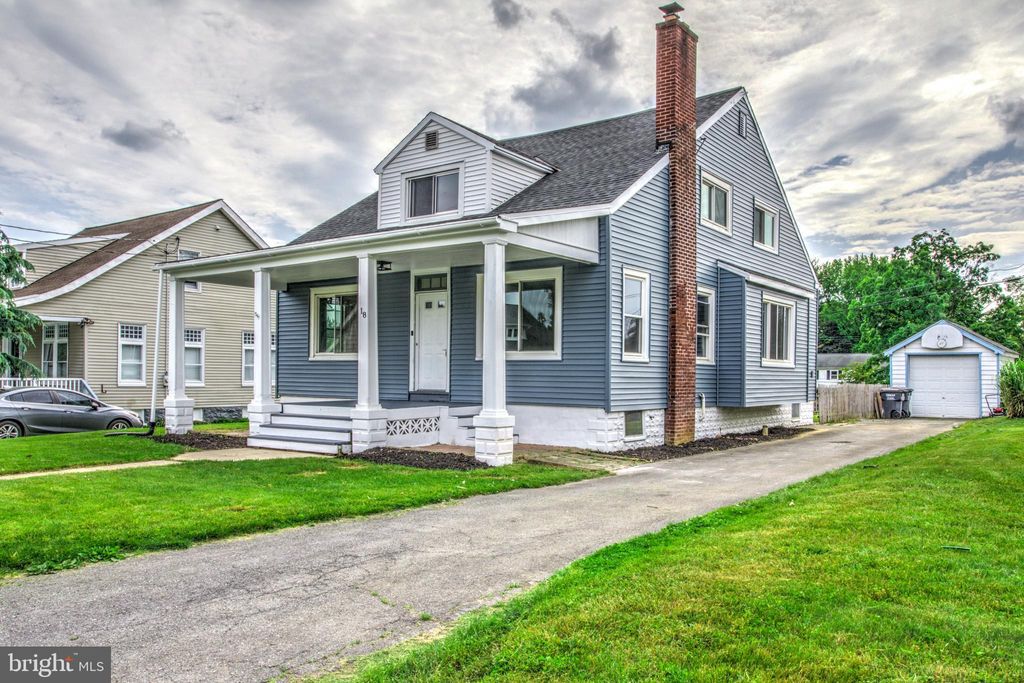 Photo of 18 Harvard Avenue, Lancaster, PA 17603 (MLS # PALA2051286)