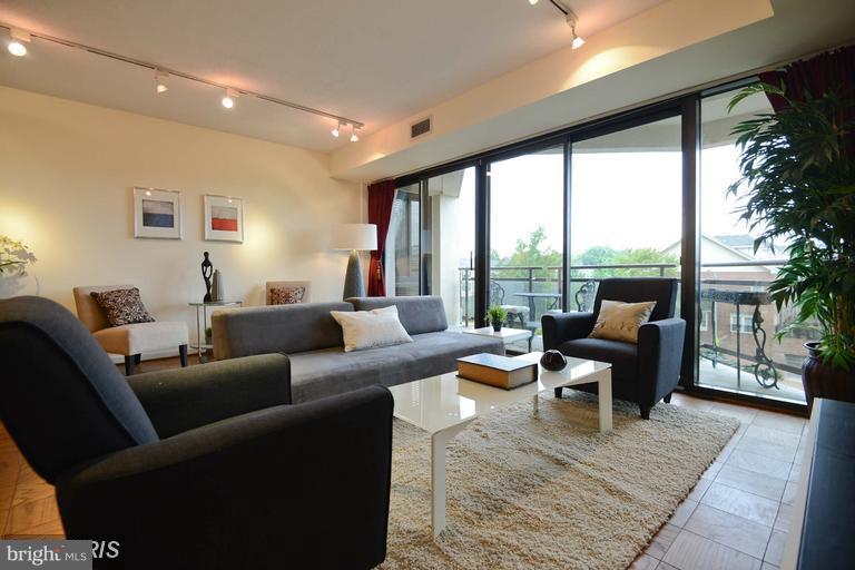 ATRIUM - Residential Lease