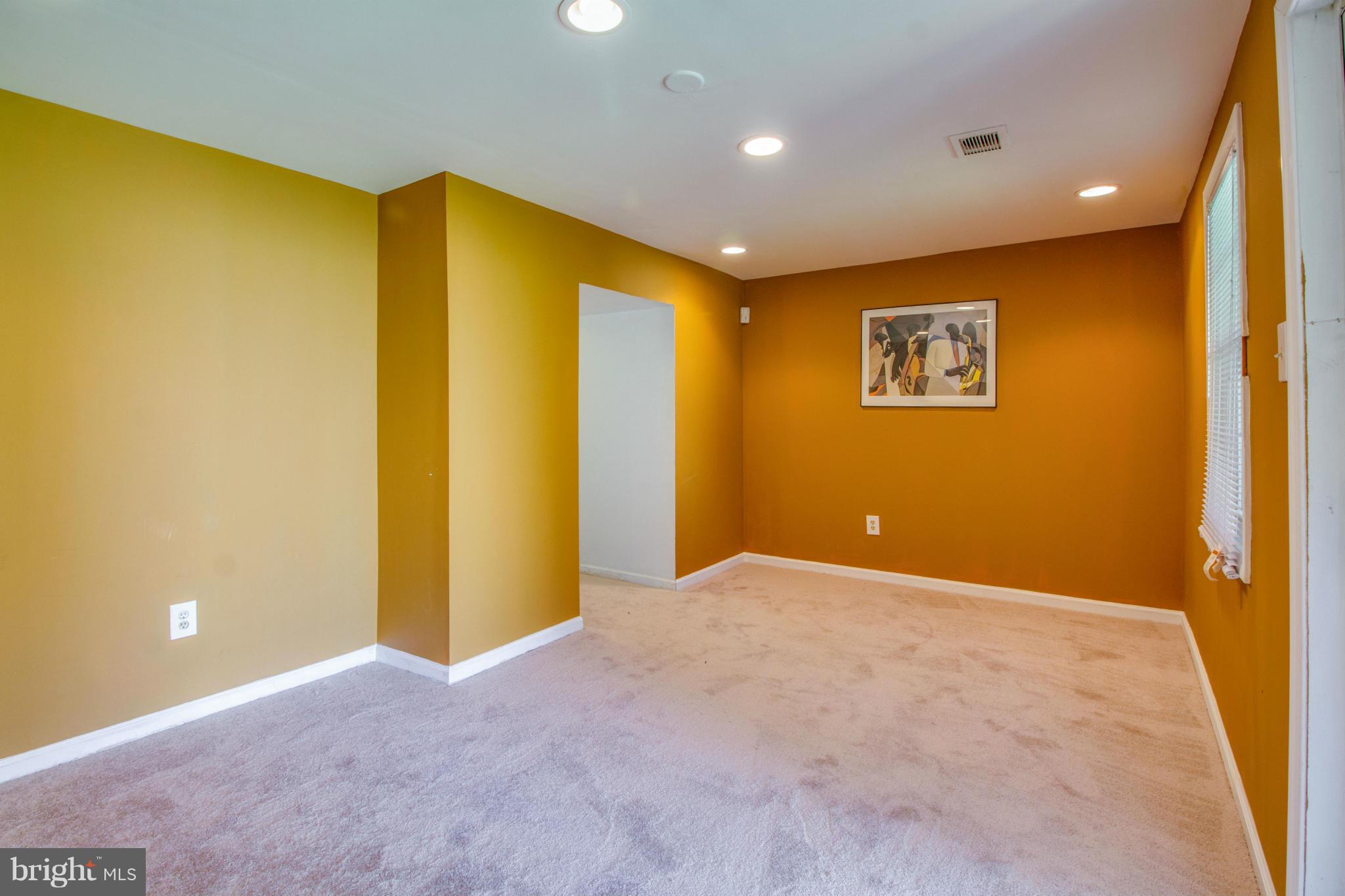 LAUREL LAKES PLAT 2 - Residential