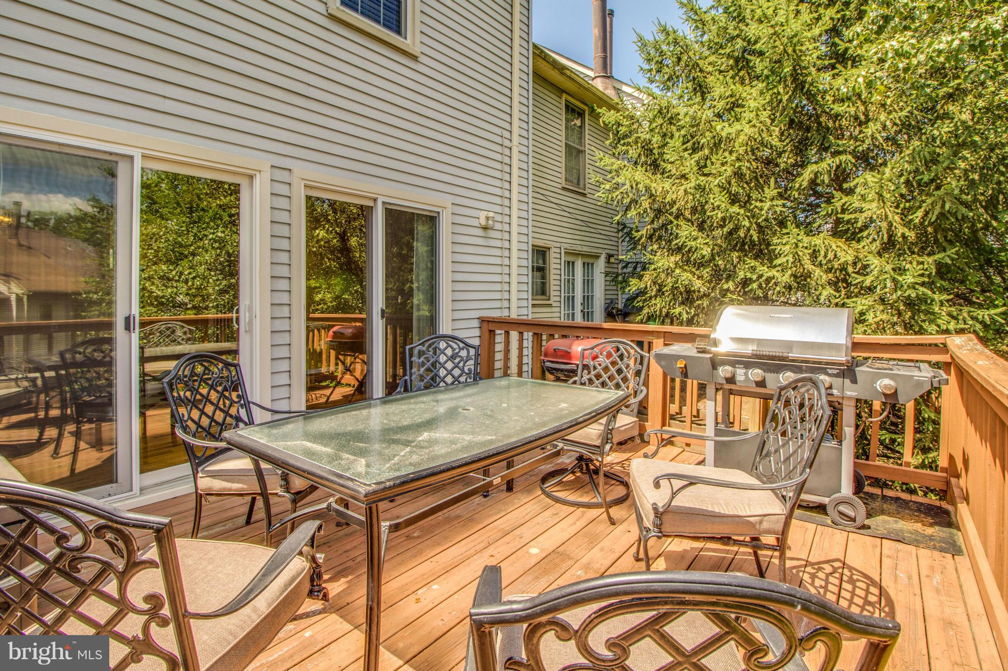 LAUREL LAKES PLAT 2 - Residential