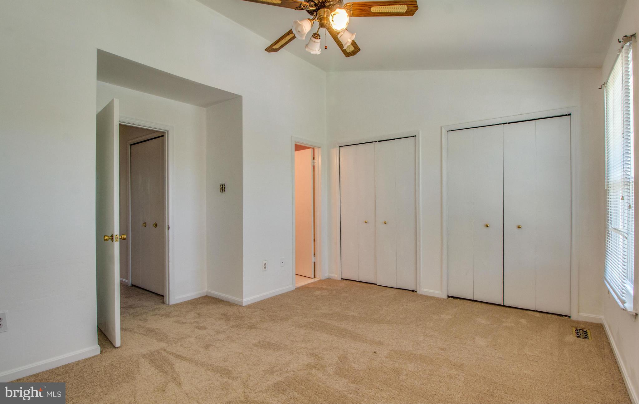 LAUREL LAKES PLAT 2 - Residential