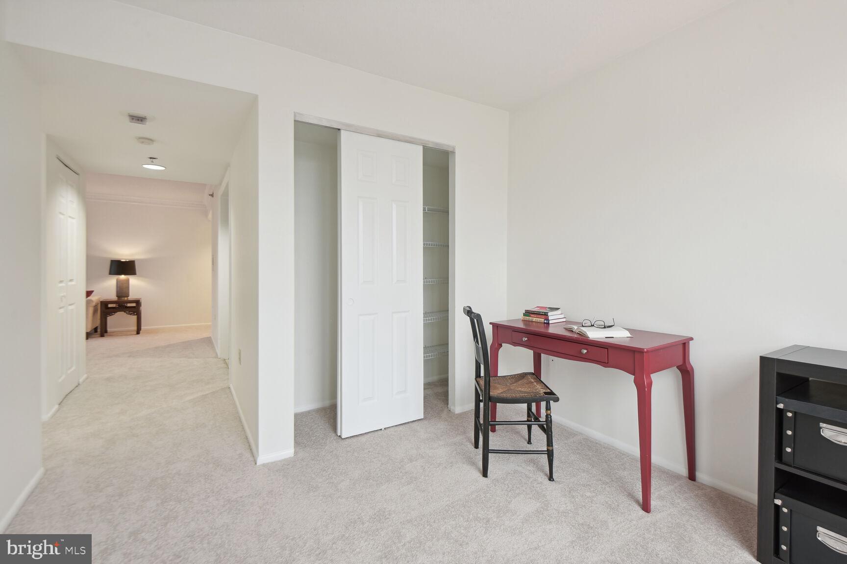 THE JEFFERSON - SUNRISE SENIOR LIVING - Residential