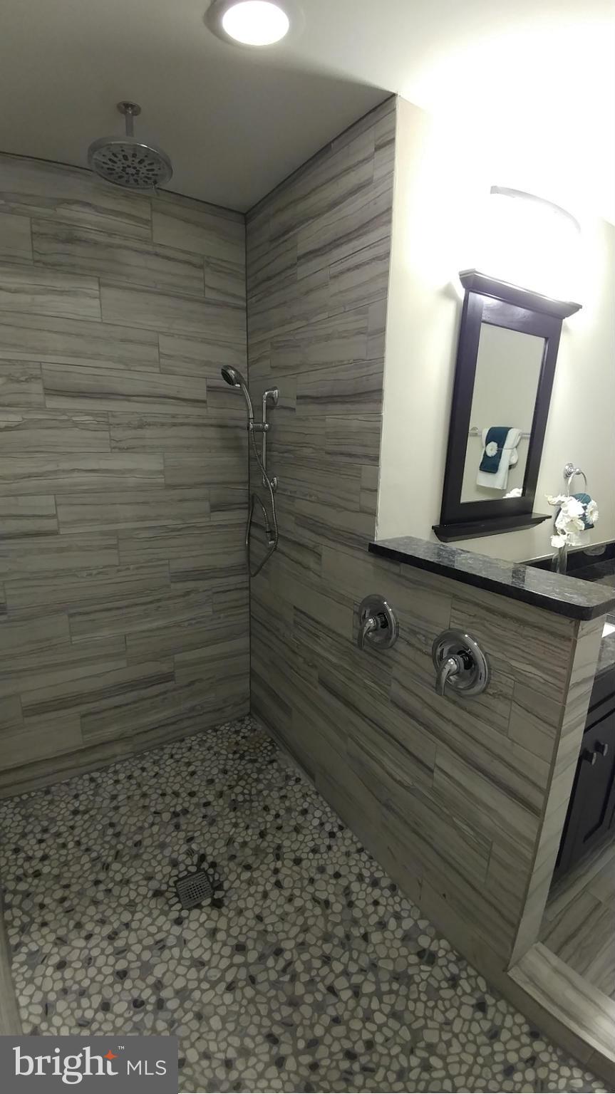 HILLSMERE ESTATES - Residential