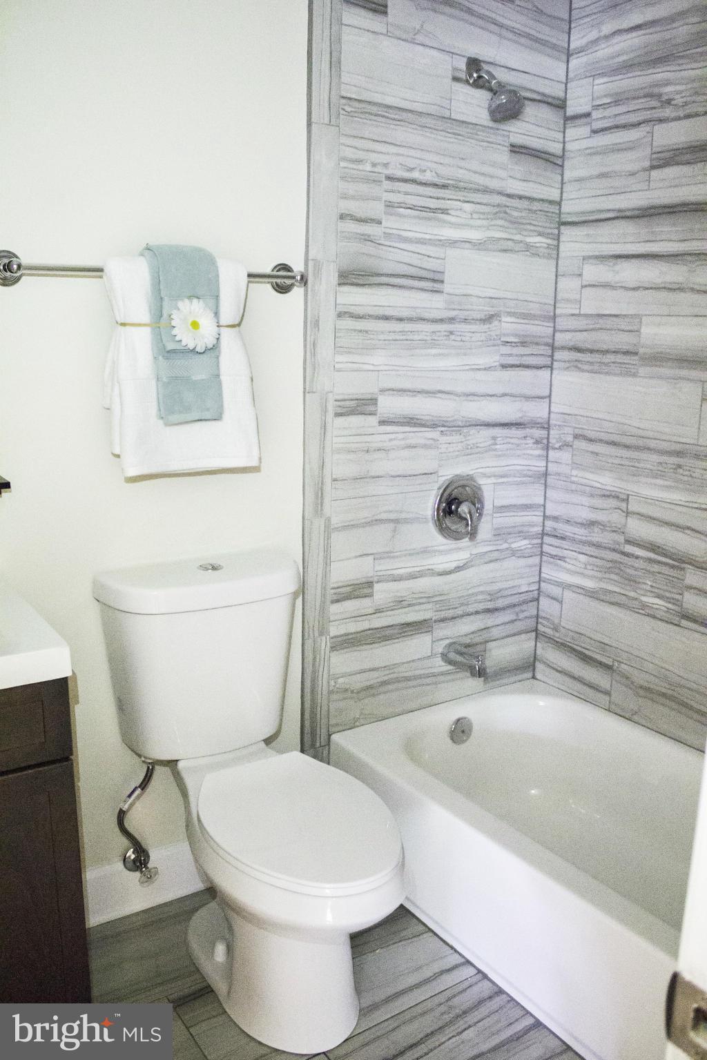 HILLSMERE ESTATES - Residential