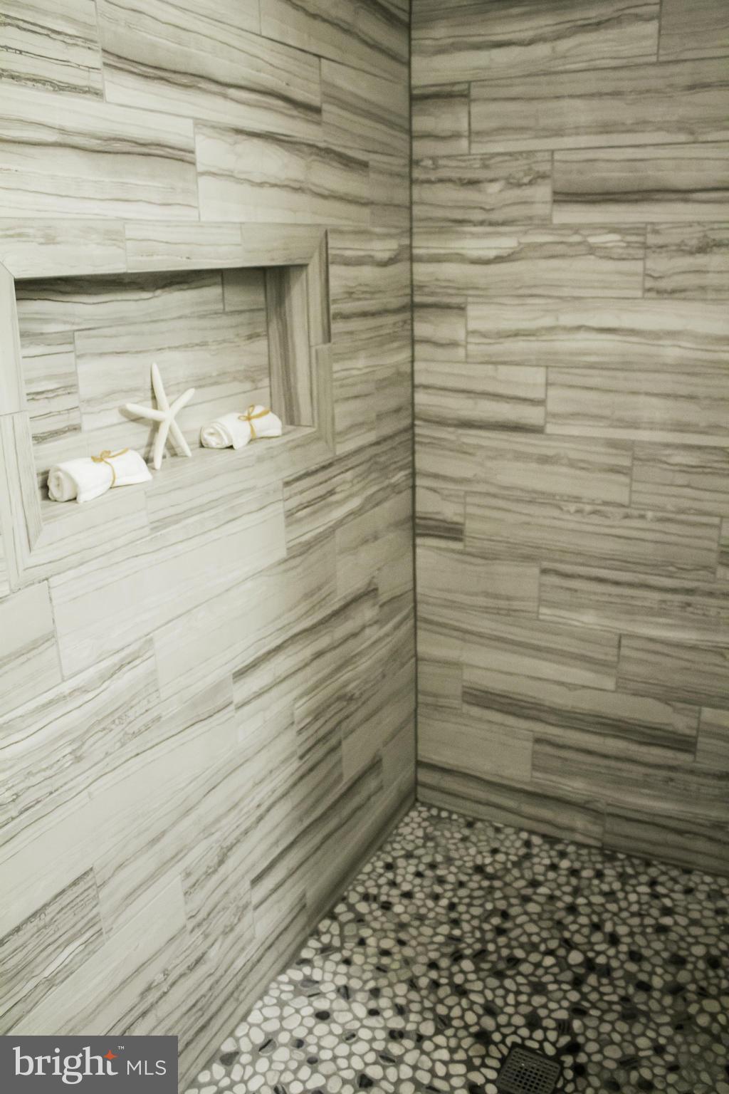 HILLSMERE ESTATES - Residential