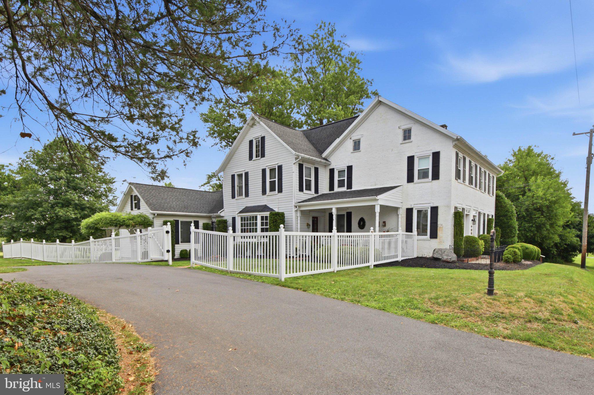 2895 TABLE ROCK ROAD