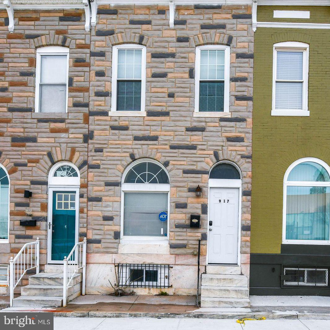 BROADWAY EAST - Residential