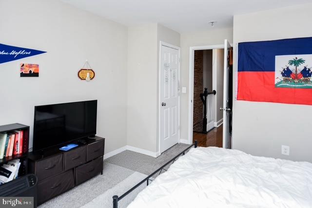 BROADWAY EAST - Residential