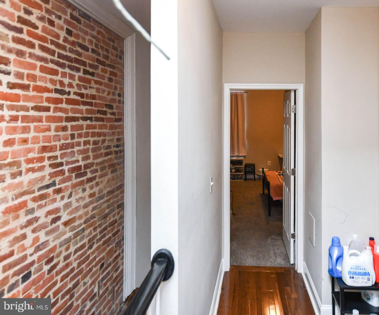 BROADWAY EAST - Residential