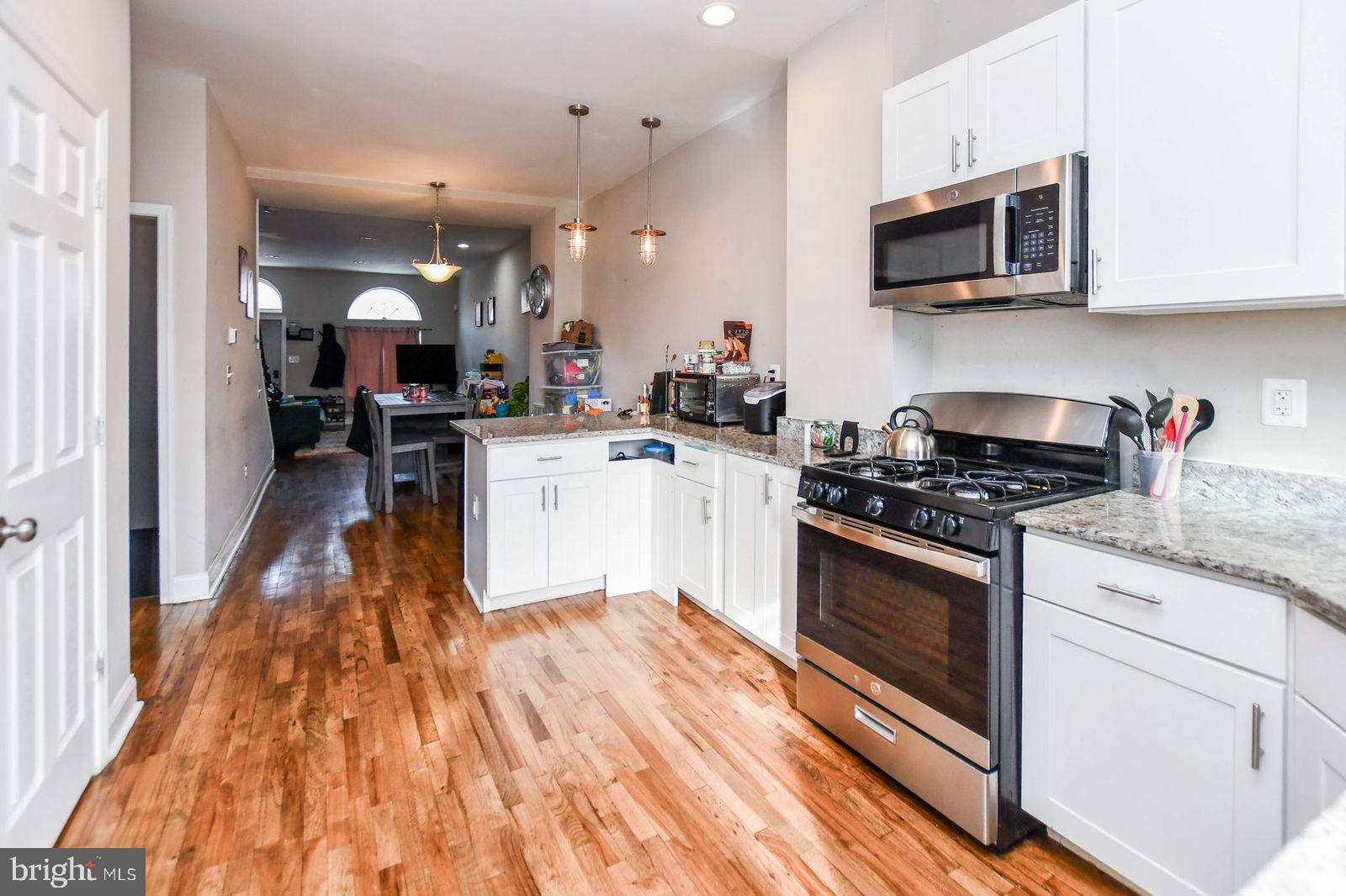 BROADWAY EAST - Residential