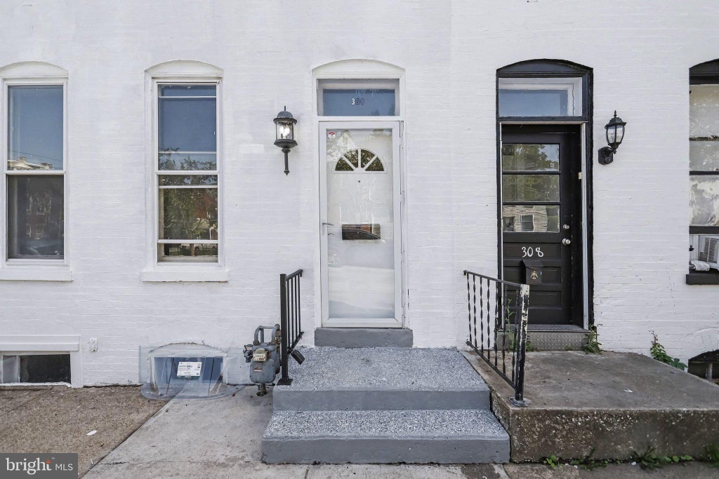 Photo of 306 W North Street, YORK, PA 17401 (MLS # PAYK2110294)