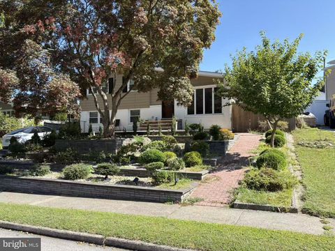 Photo of 629 S Central Boulevard, BROOMALL, PA 19008 (MLS # PADE2100570)