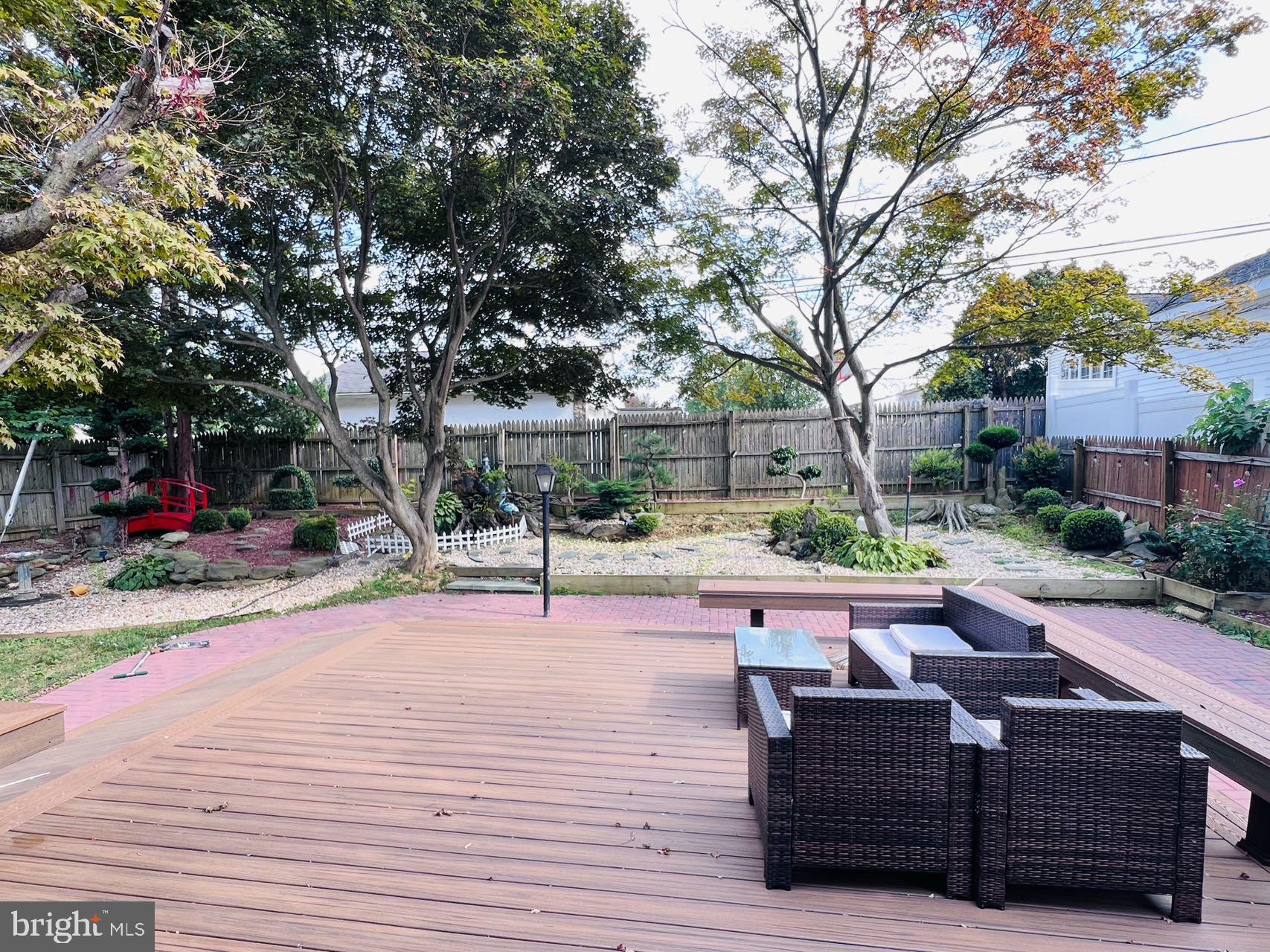 LAWRENCE PARK - Residential Lease