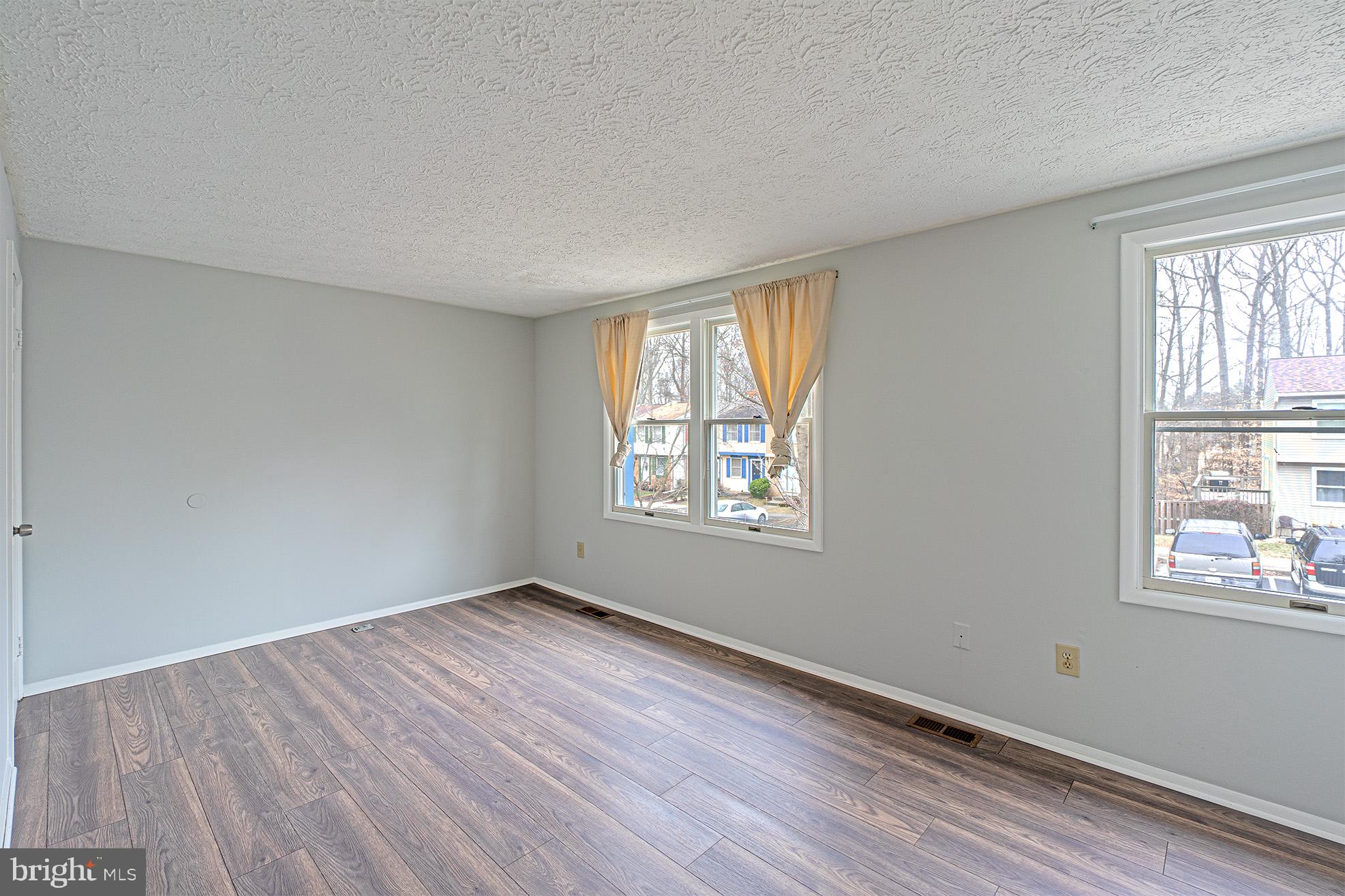 NEWINGTON FOREST - Residential Lease