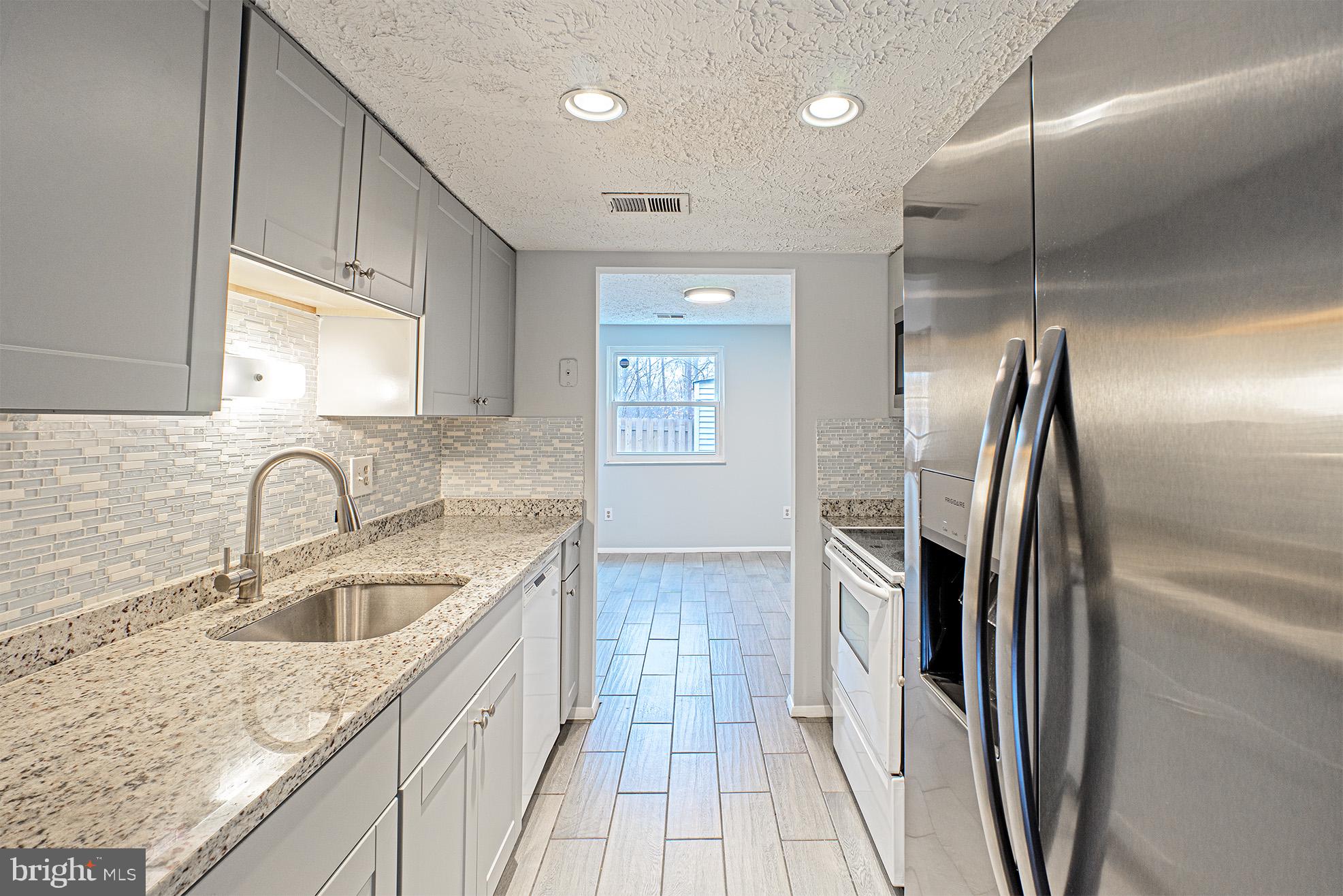 NEWINGTON FOREST - Residential Lease