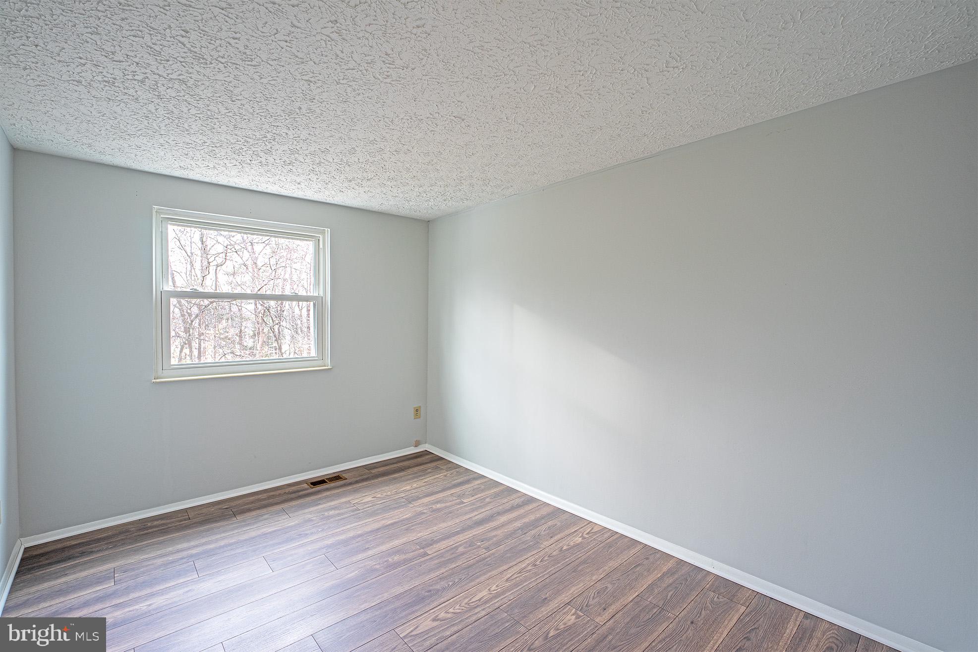 NEWINGTON FOREST - Residential Lease