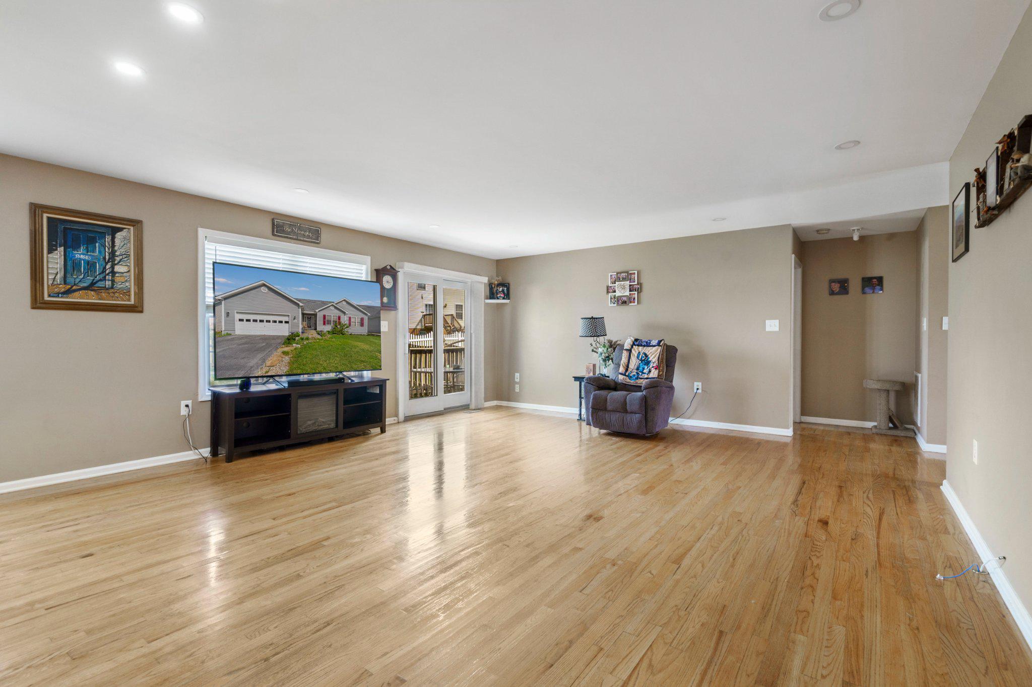 BRIAR RUN - Residential