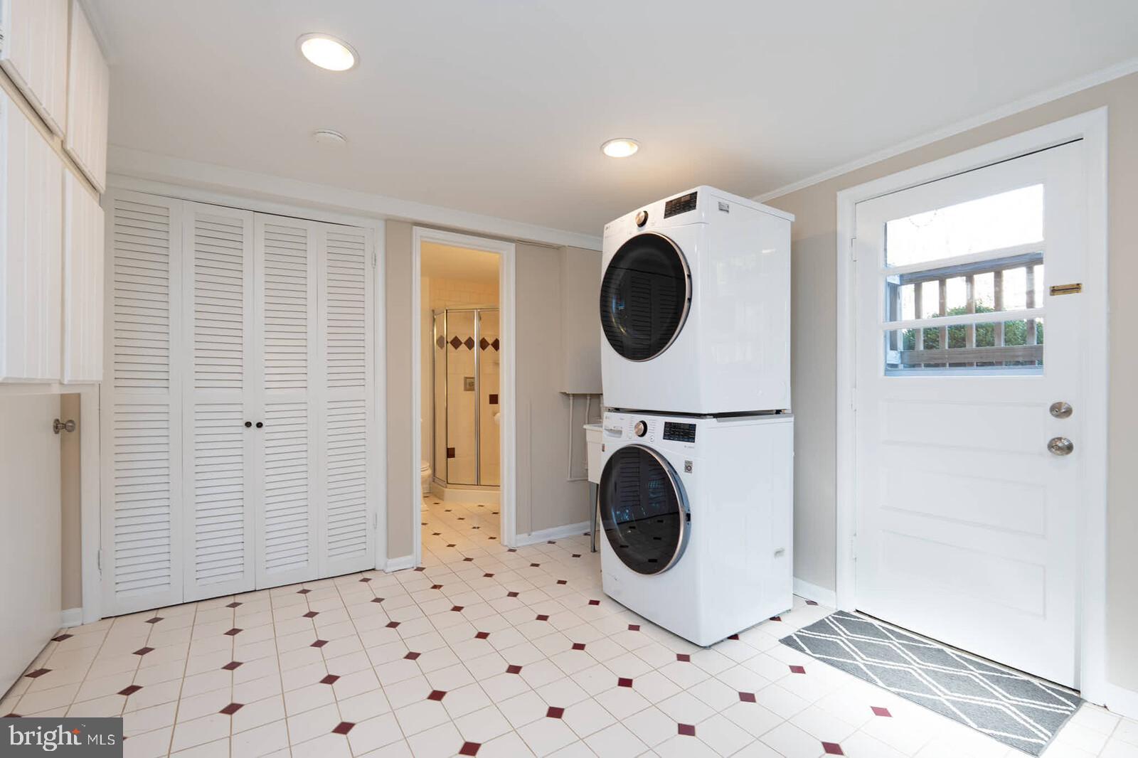 FOREST ESTATES - Residential