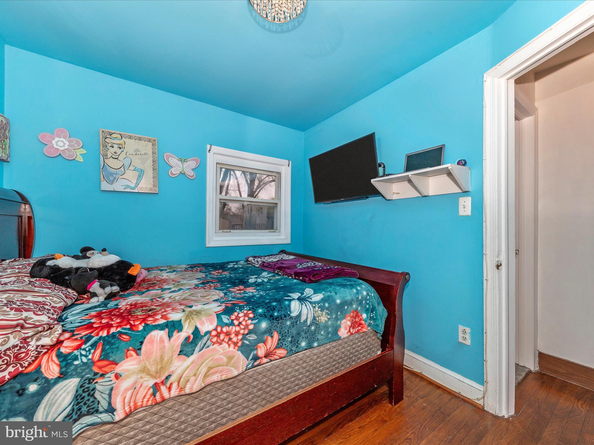 VEIRS MILL VILLAGE - Residential