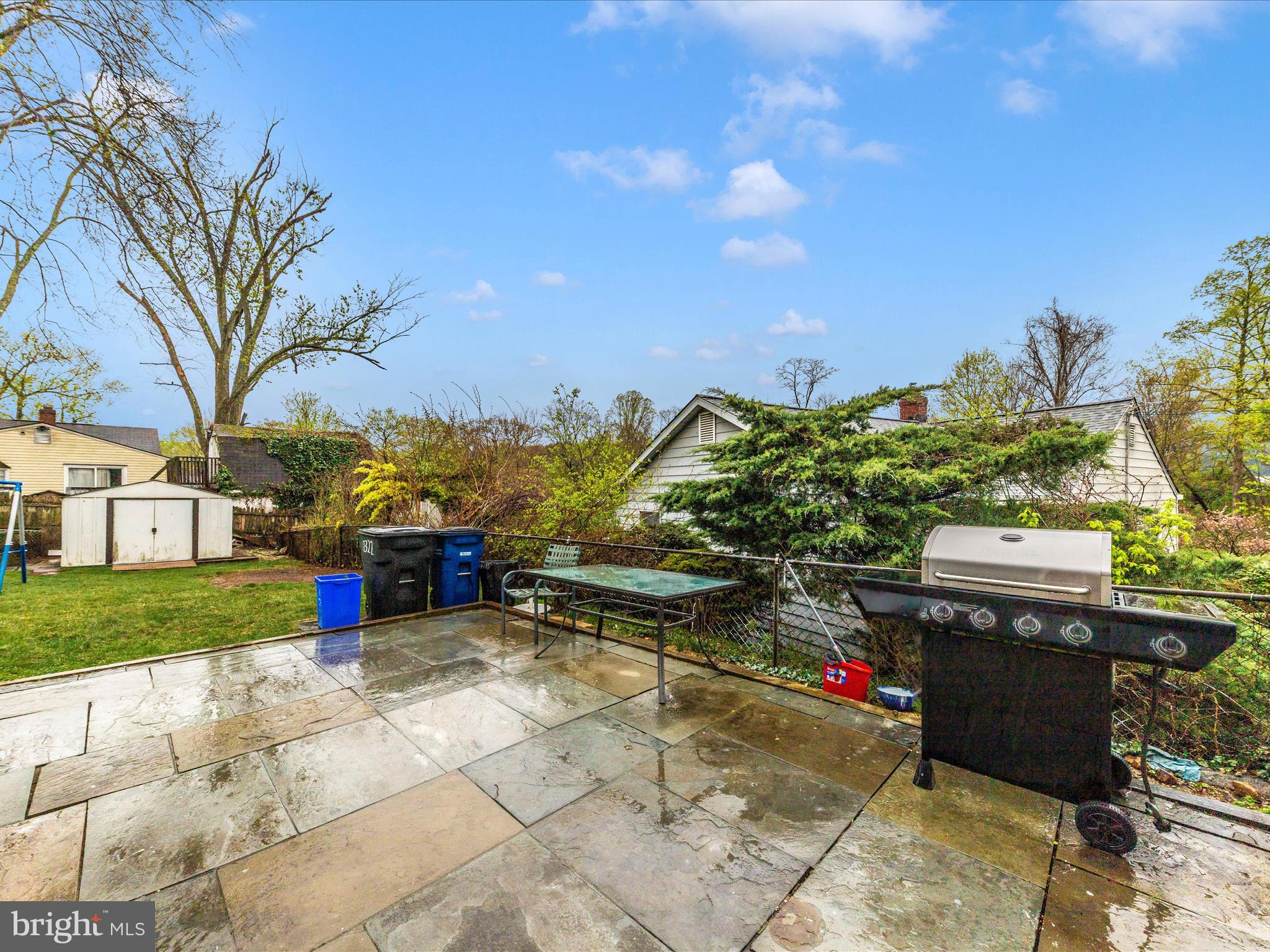 VEIRS MILL VILLAGE - Residential