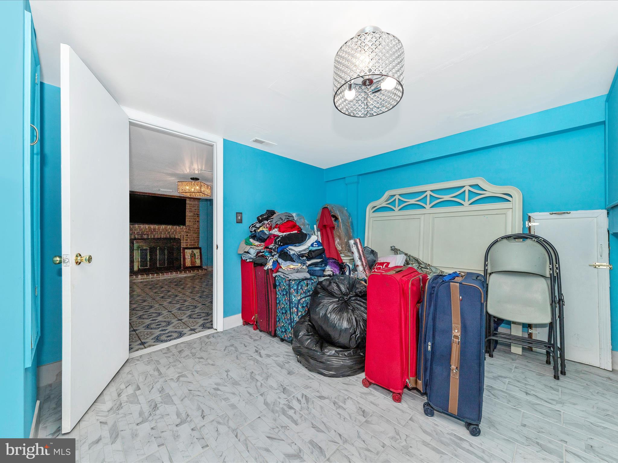 VEIRS MILL VILLAGE - Residential