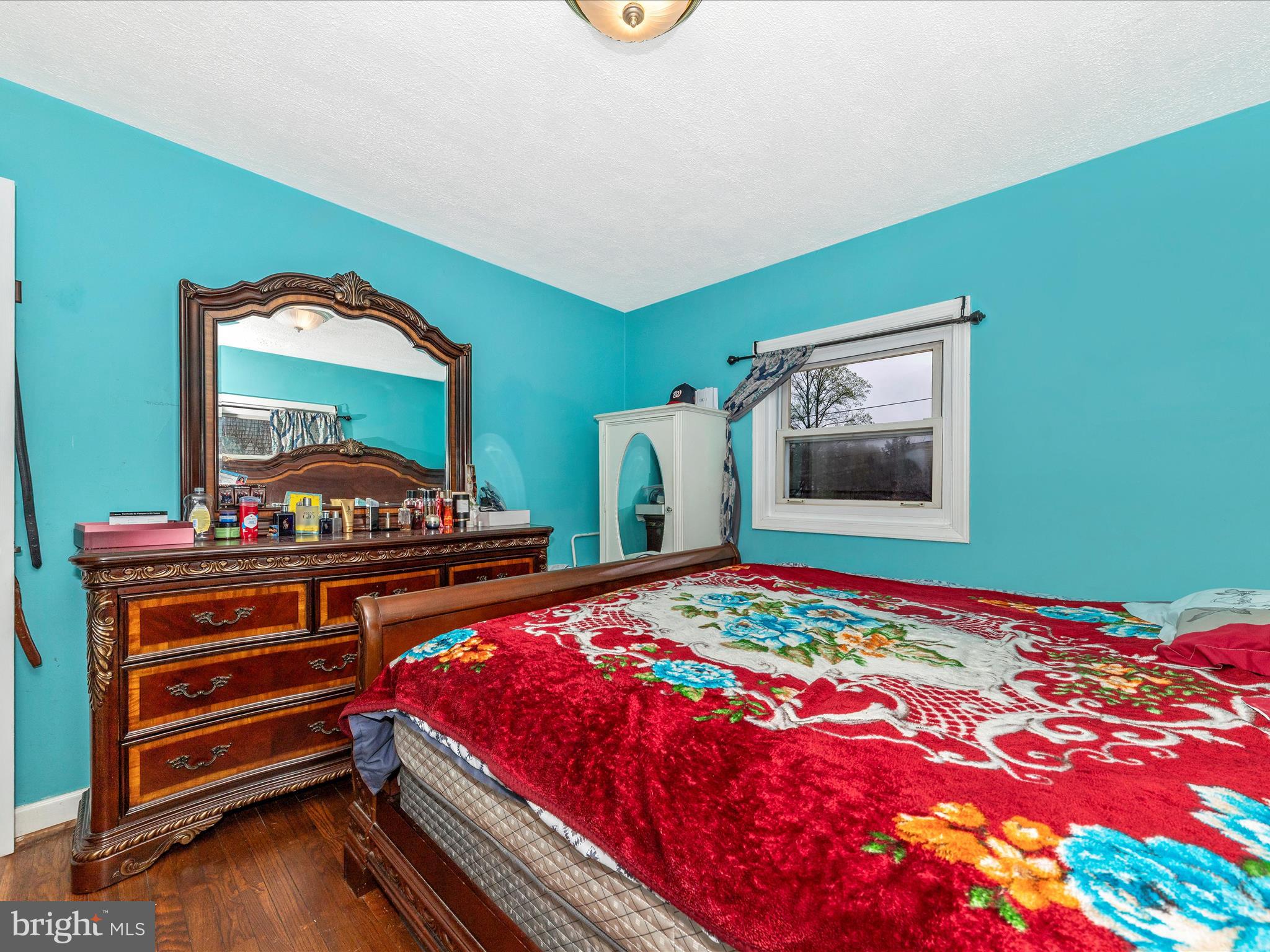 VEIRS MILL VILLAGE - Residential