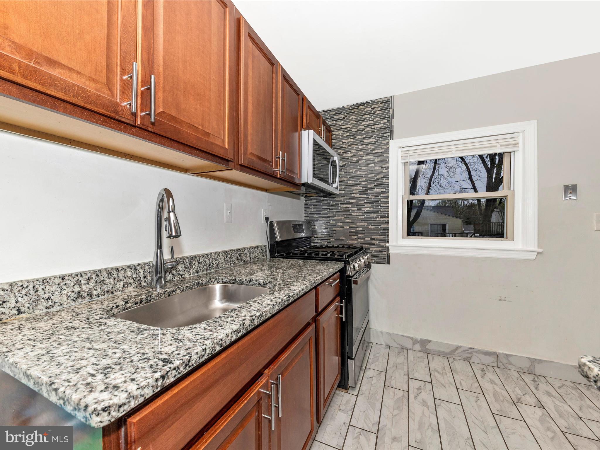 VEIRS MILL VILLAGE - Residential