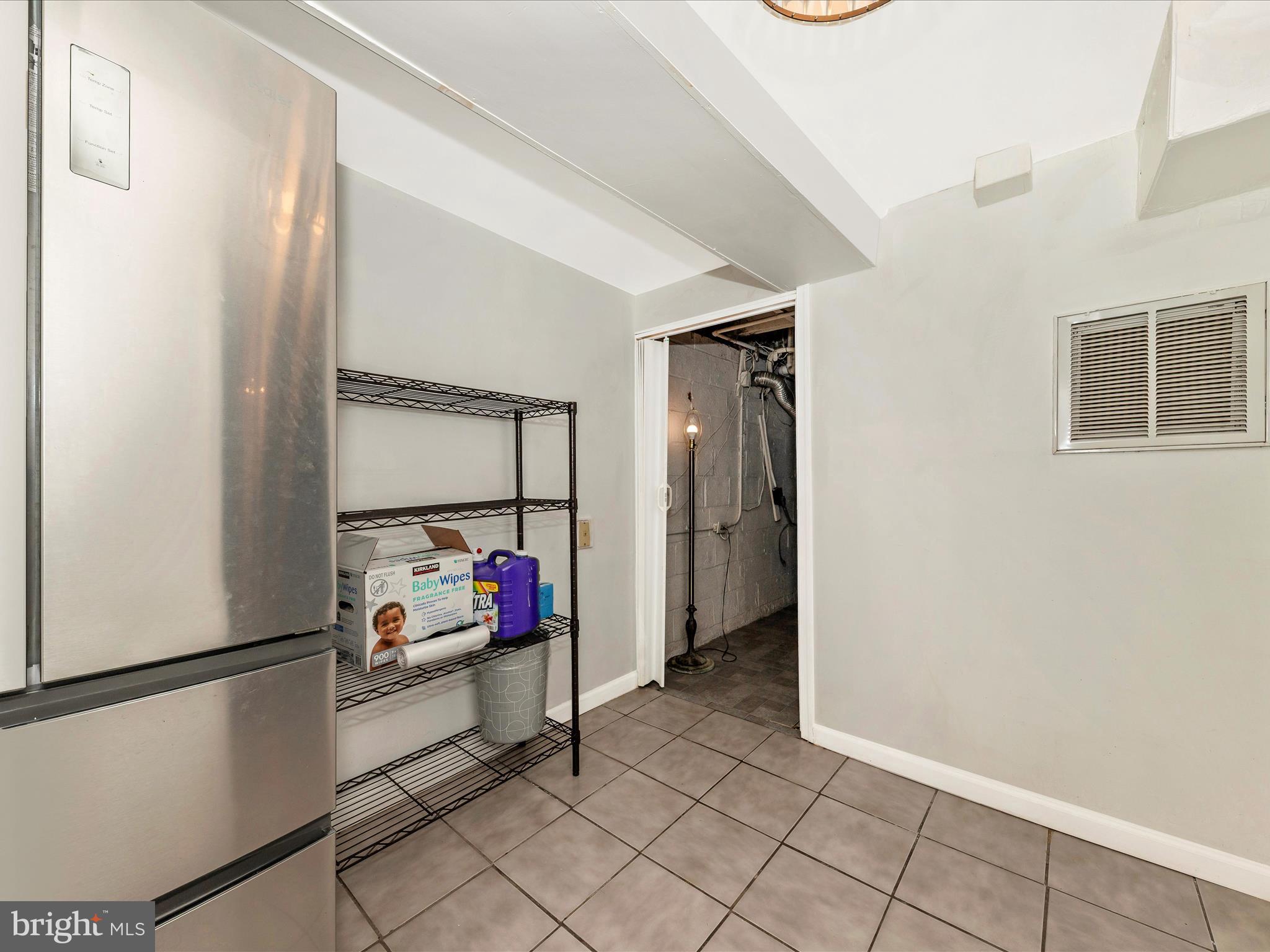 VEIRS MILL VILLAGE - Residential