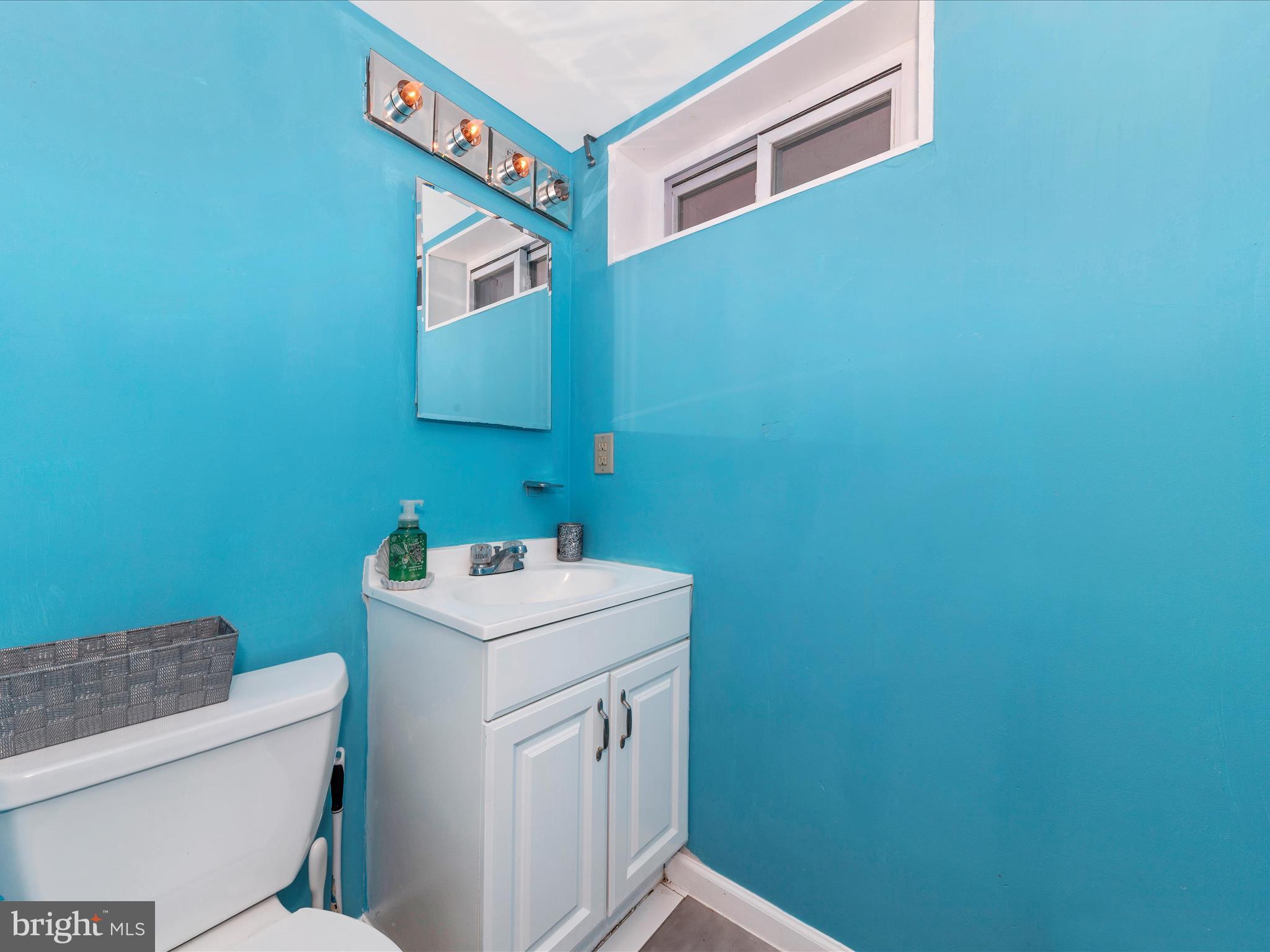 VEIRS MILL VILLAGE - Residential