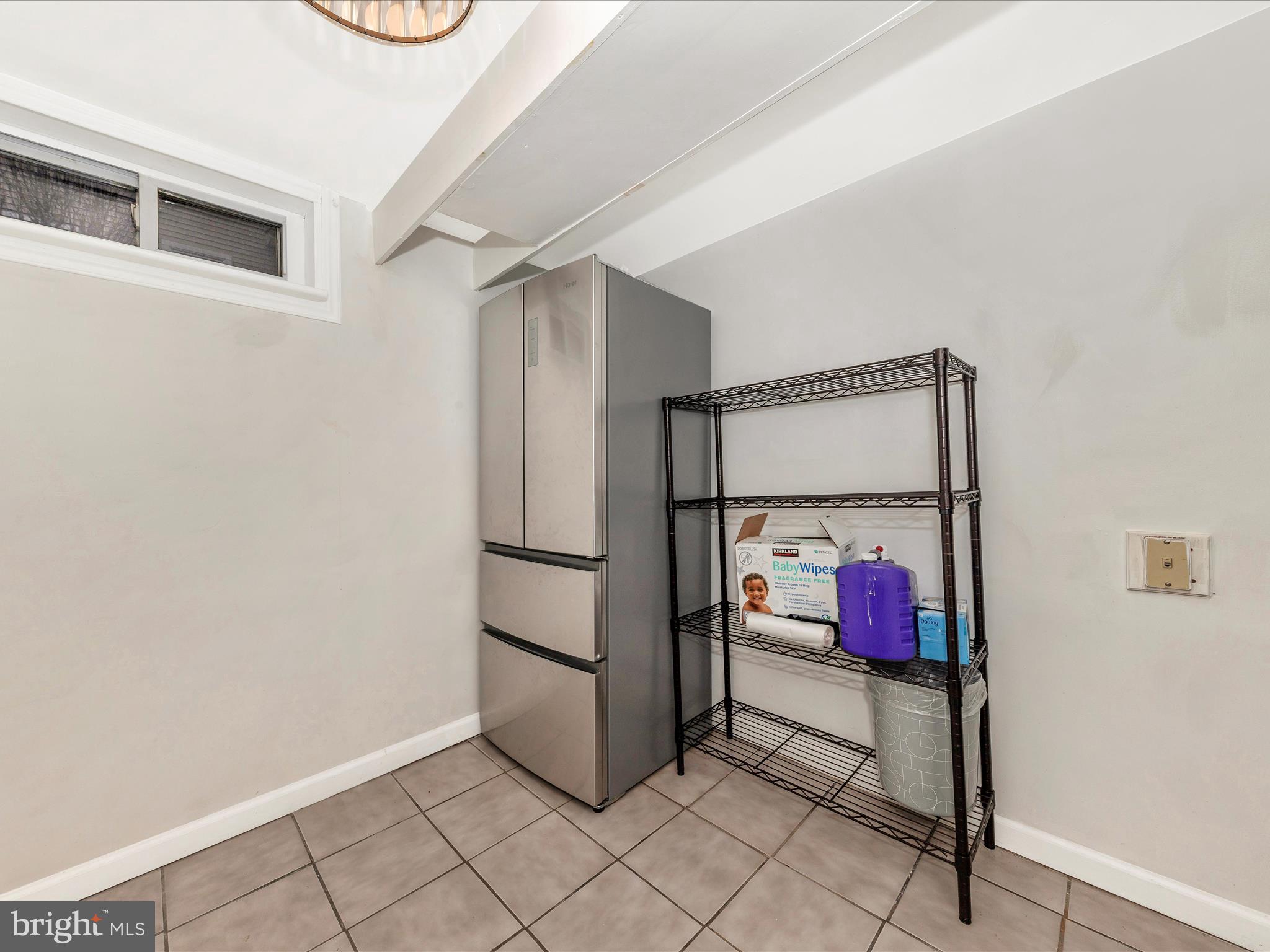 VEIRS MILL VILLAGE - Residential