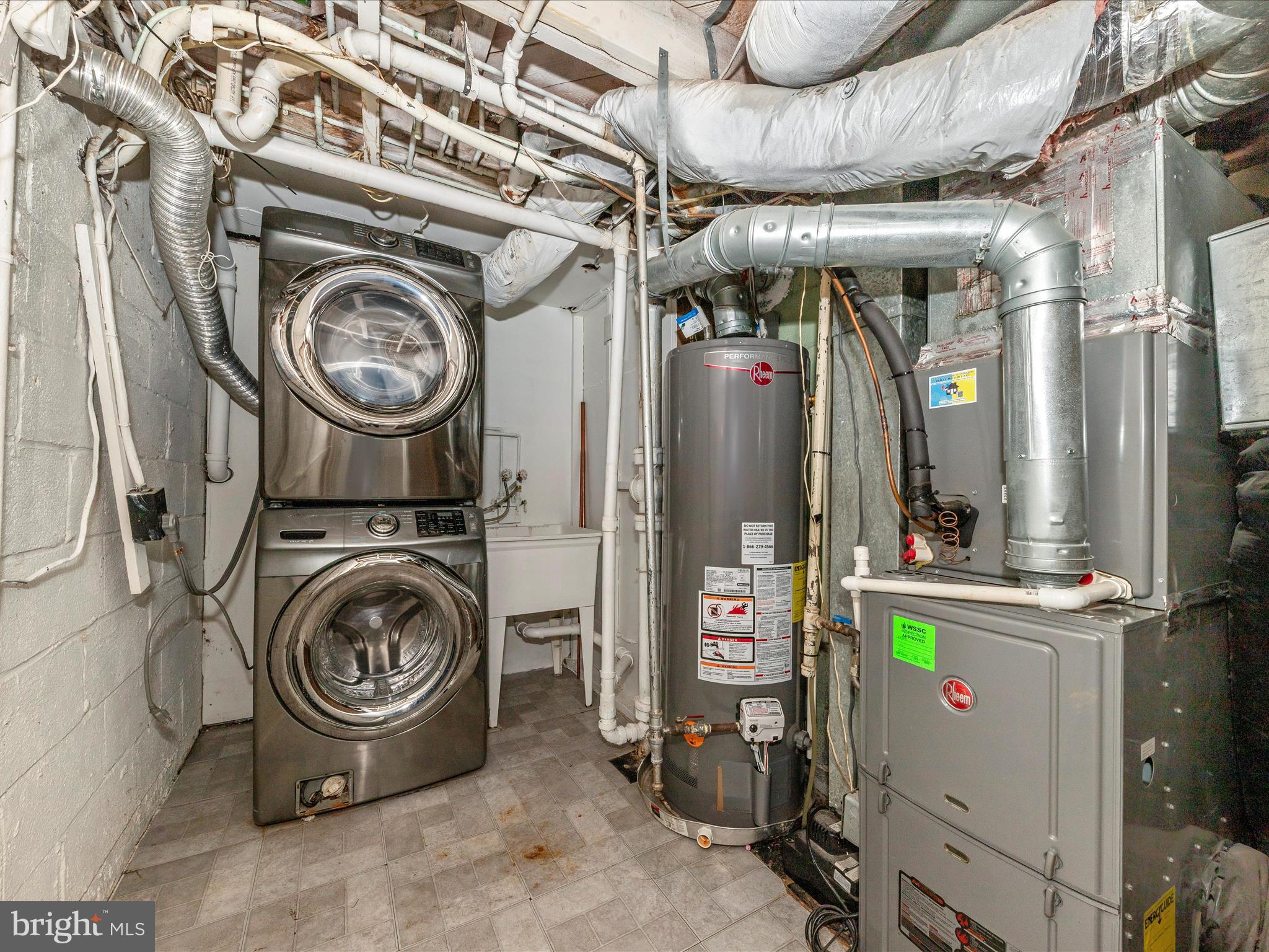 VEIRS MILL VILLAGE - Residential