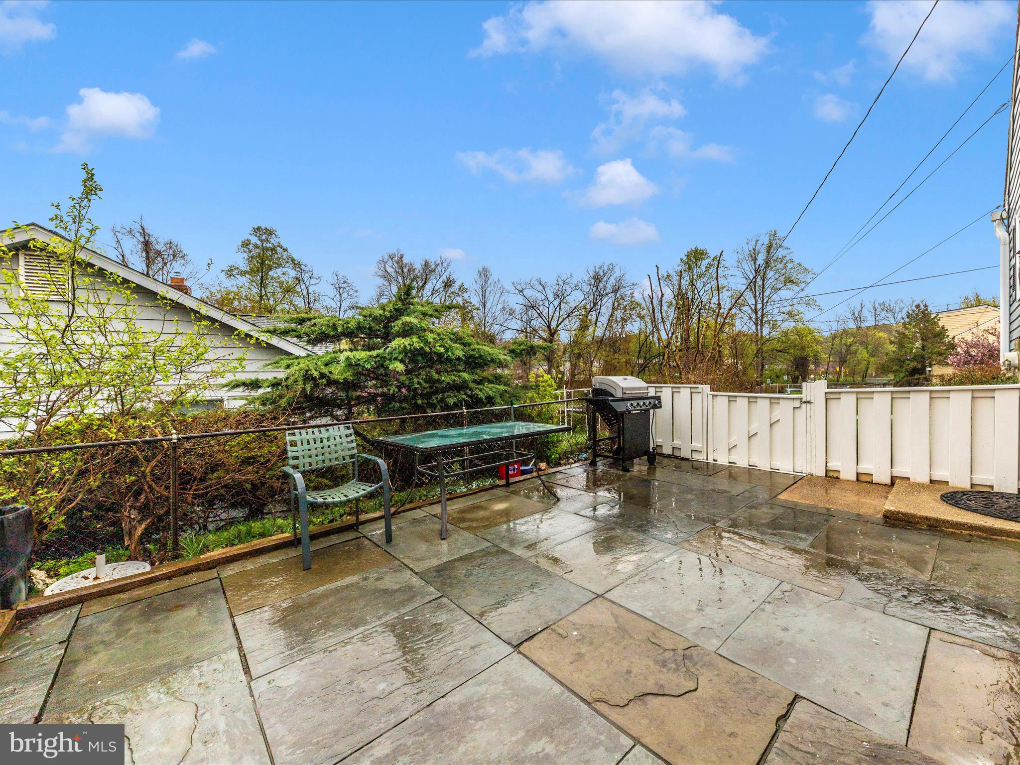 VEIRS MILL VILLAGE - Residential