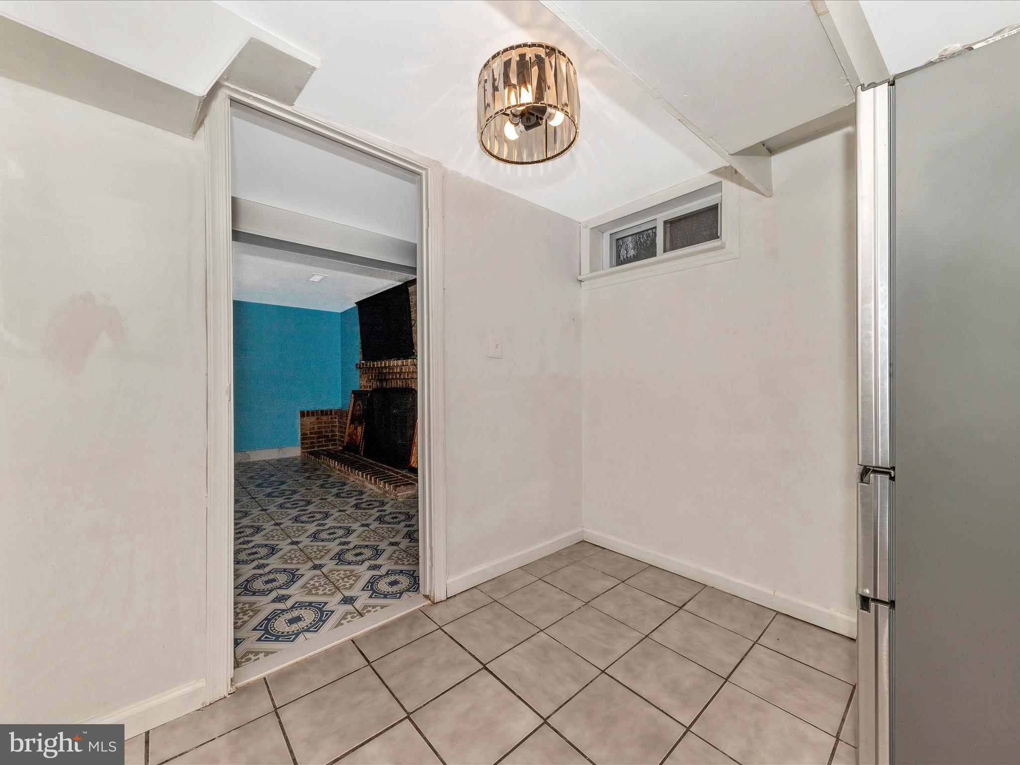 VEIRS MILL VILLAGE - Residential