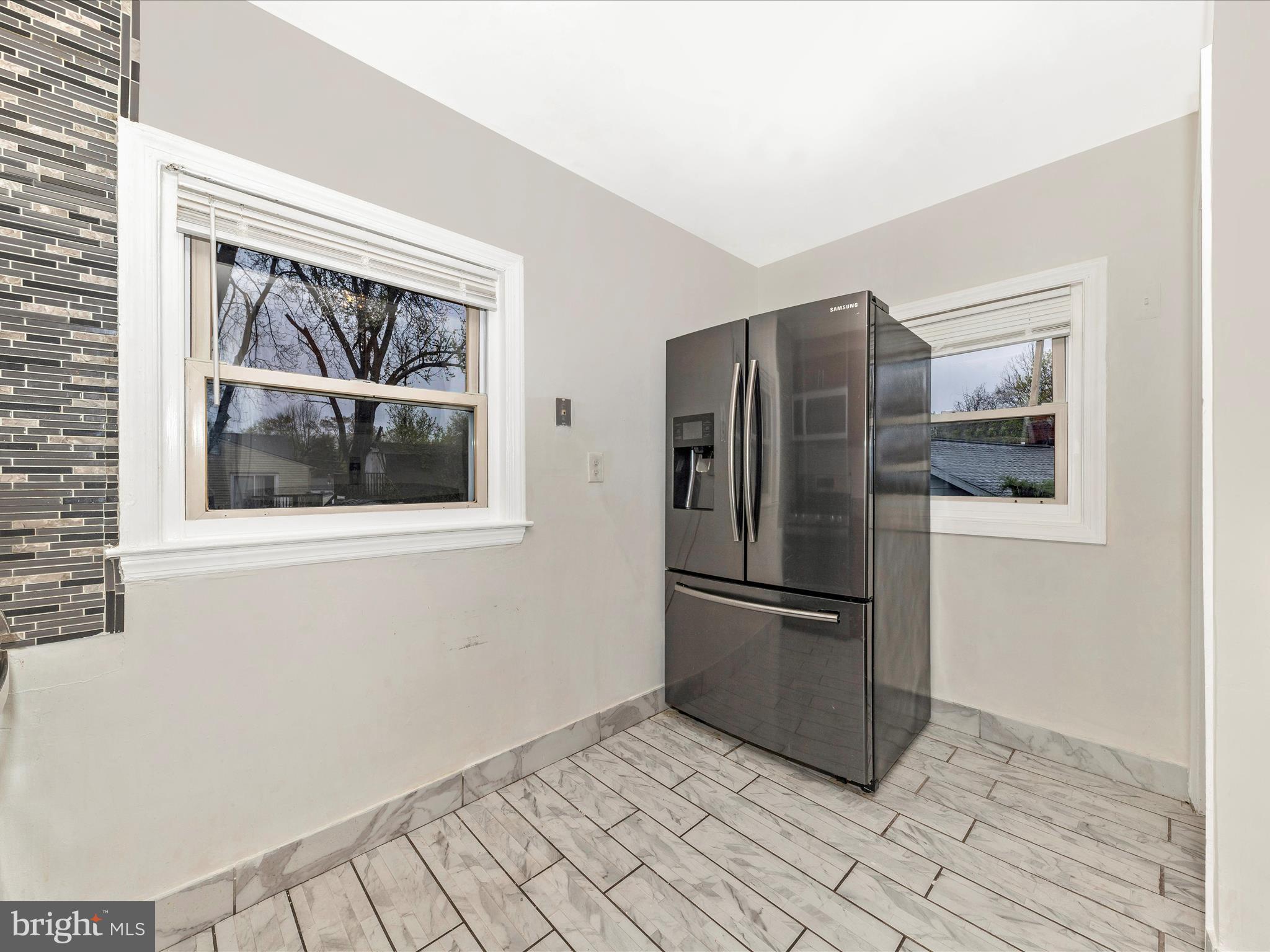 VEIRS MILL VILLAGE - Residential