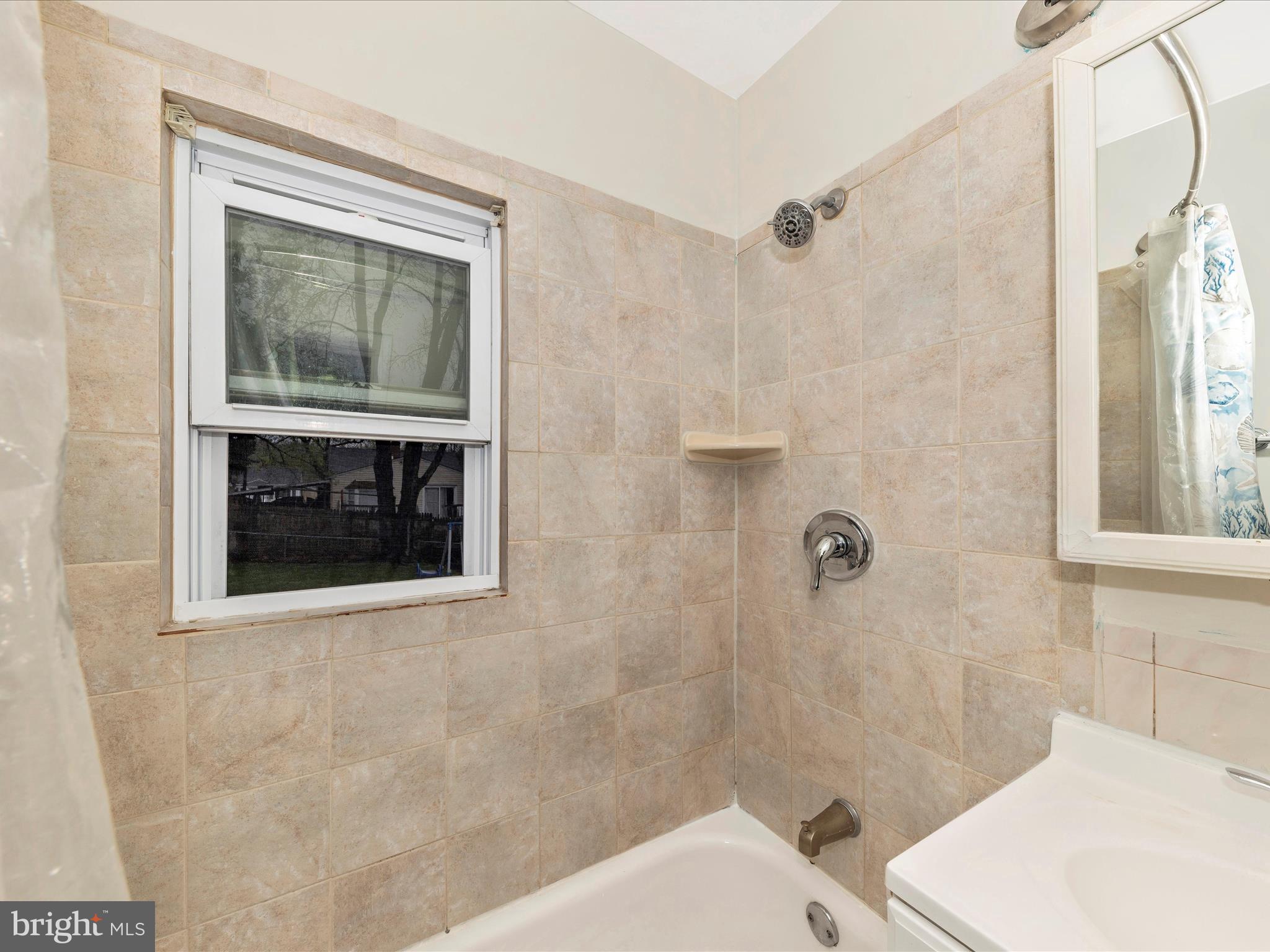 VEIRS MILL VILLAGE - Residential