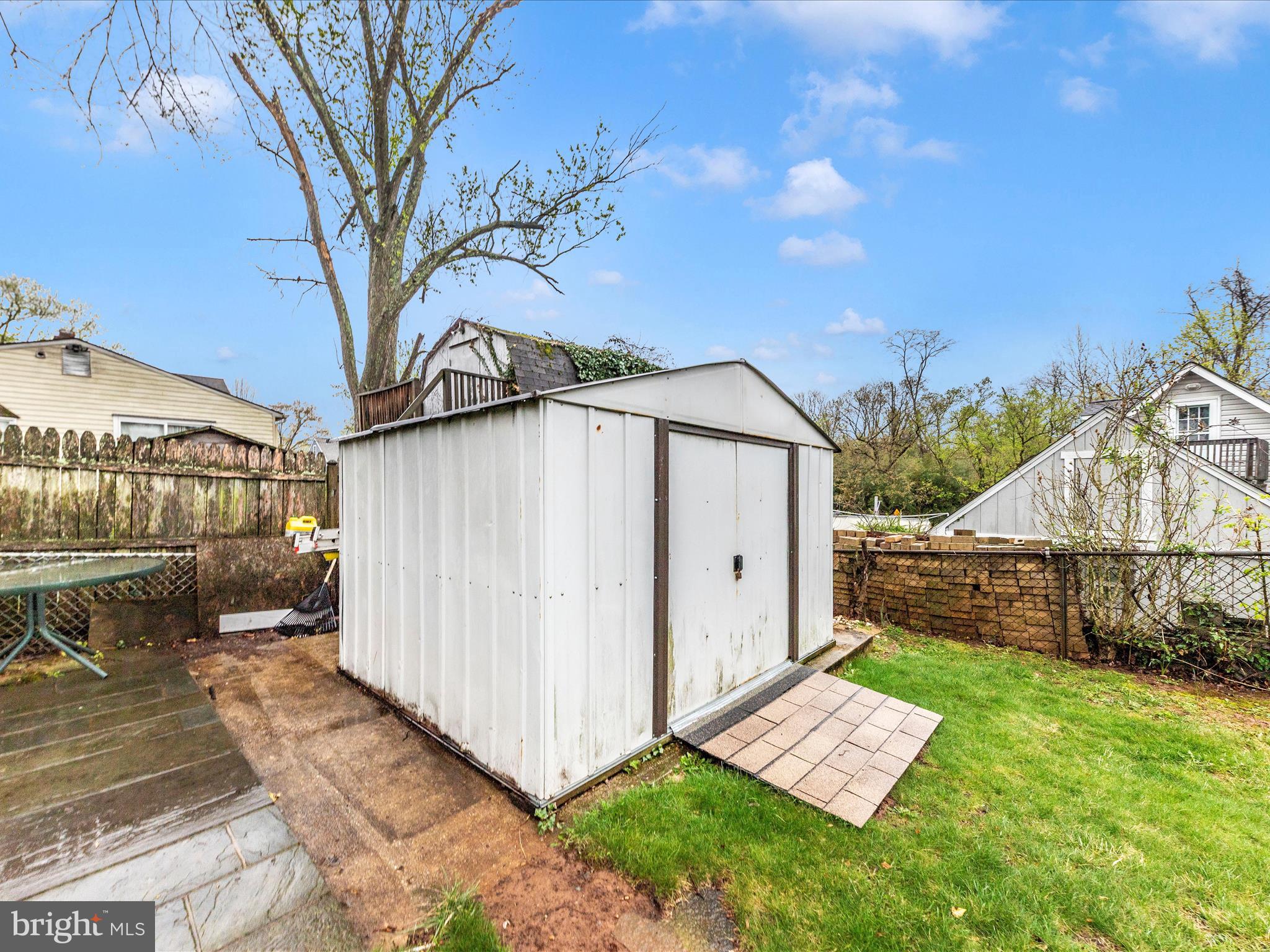 VEIRS MILL VILLAGE - Residential