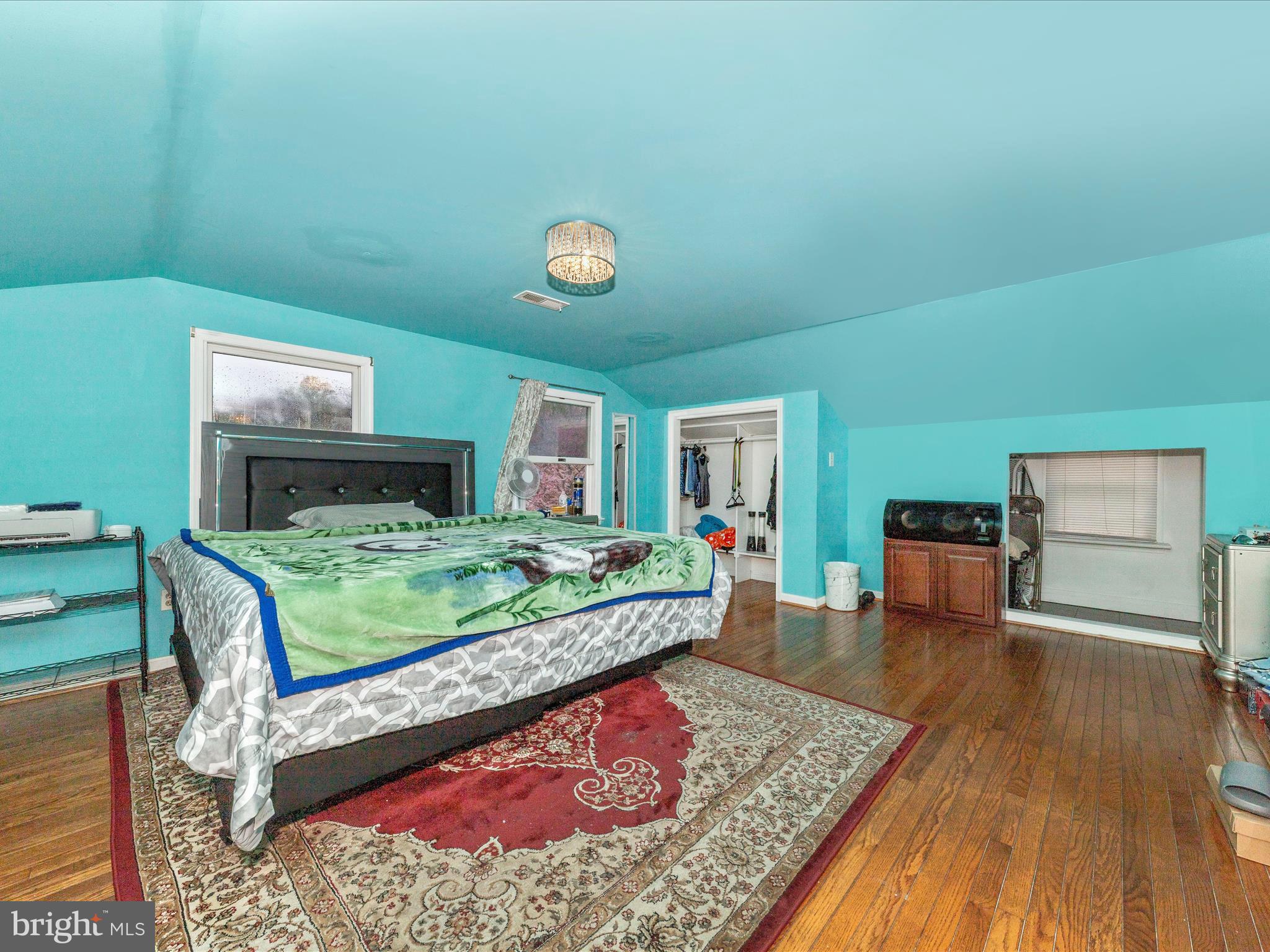 VEIRS MILL VILLAGE - Residential