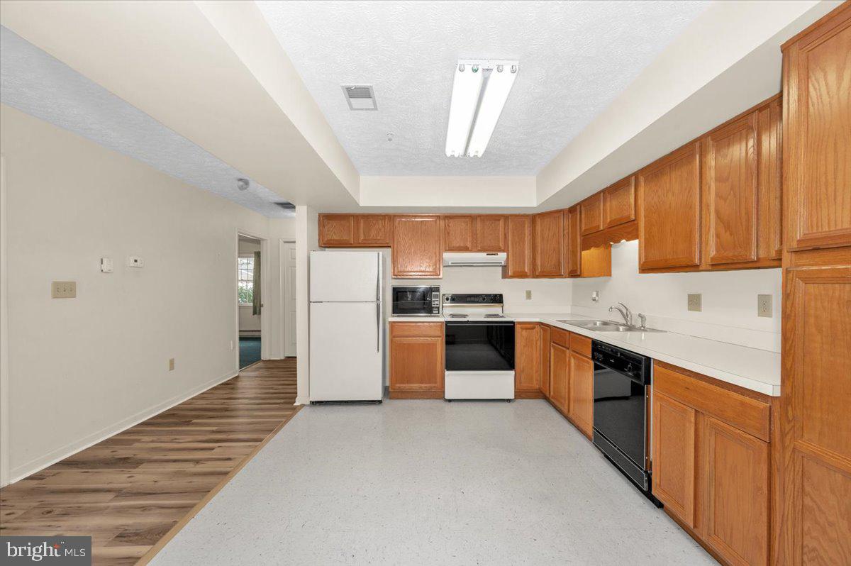 WEST IRVIN HEIGHTS - Residential