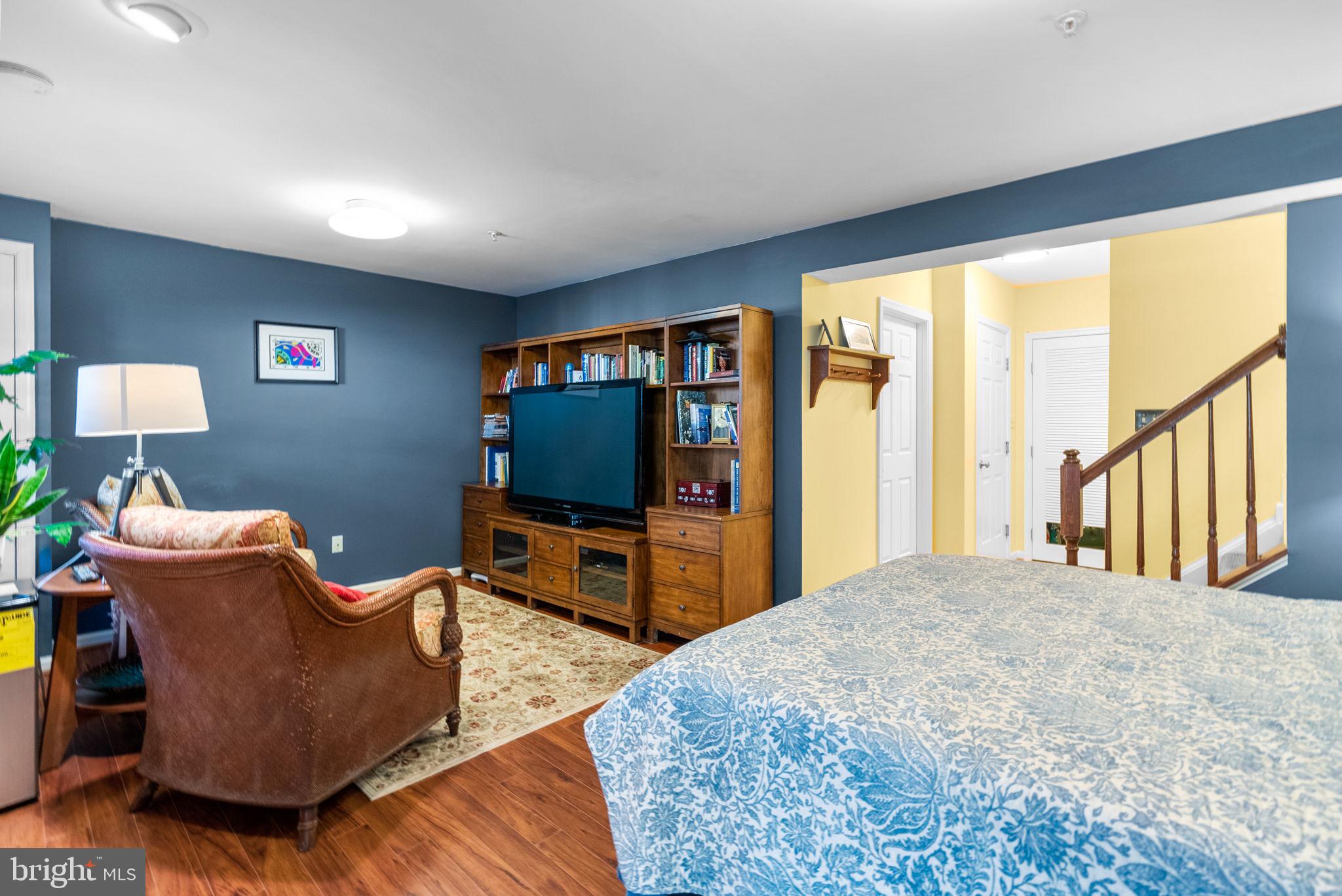 JAMES CREEK - Residential