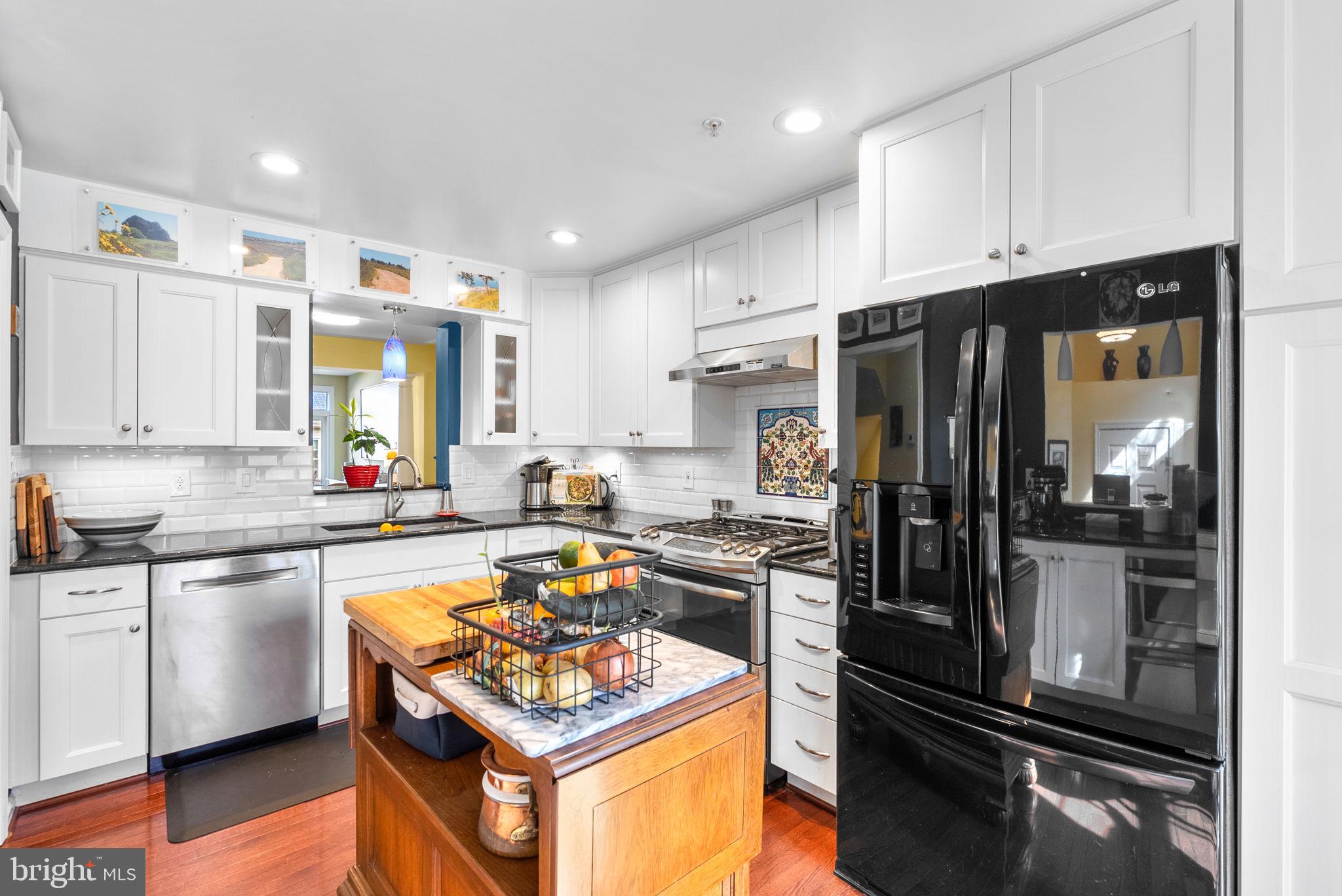 JAMES CREEK - Residential