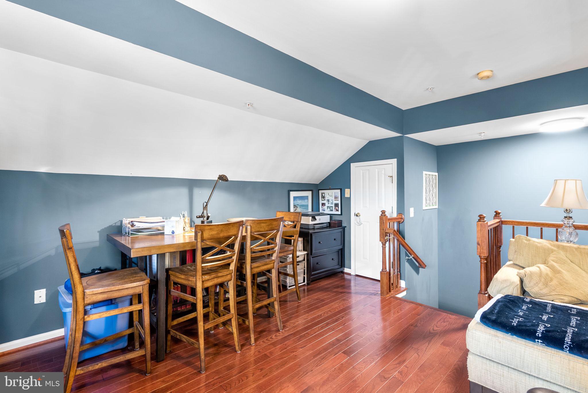 JAMES CREEK - Residential