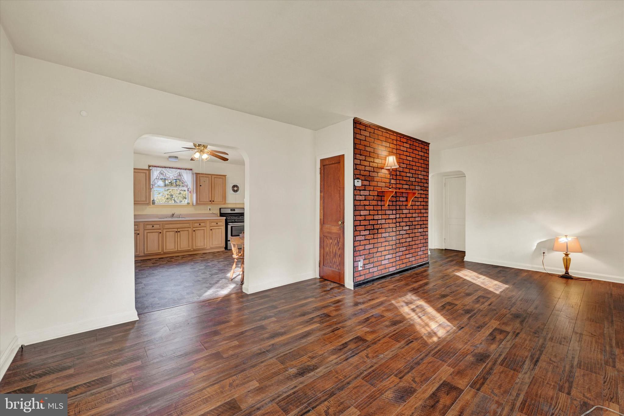 3049 E PROSPECT ROAD